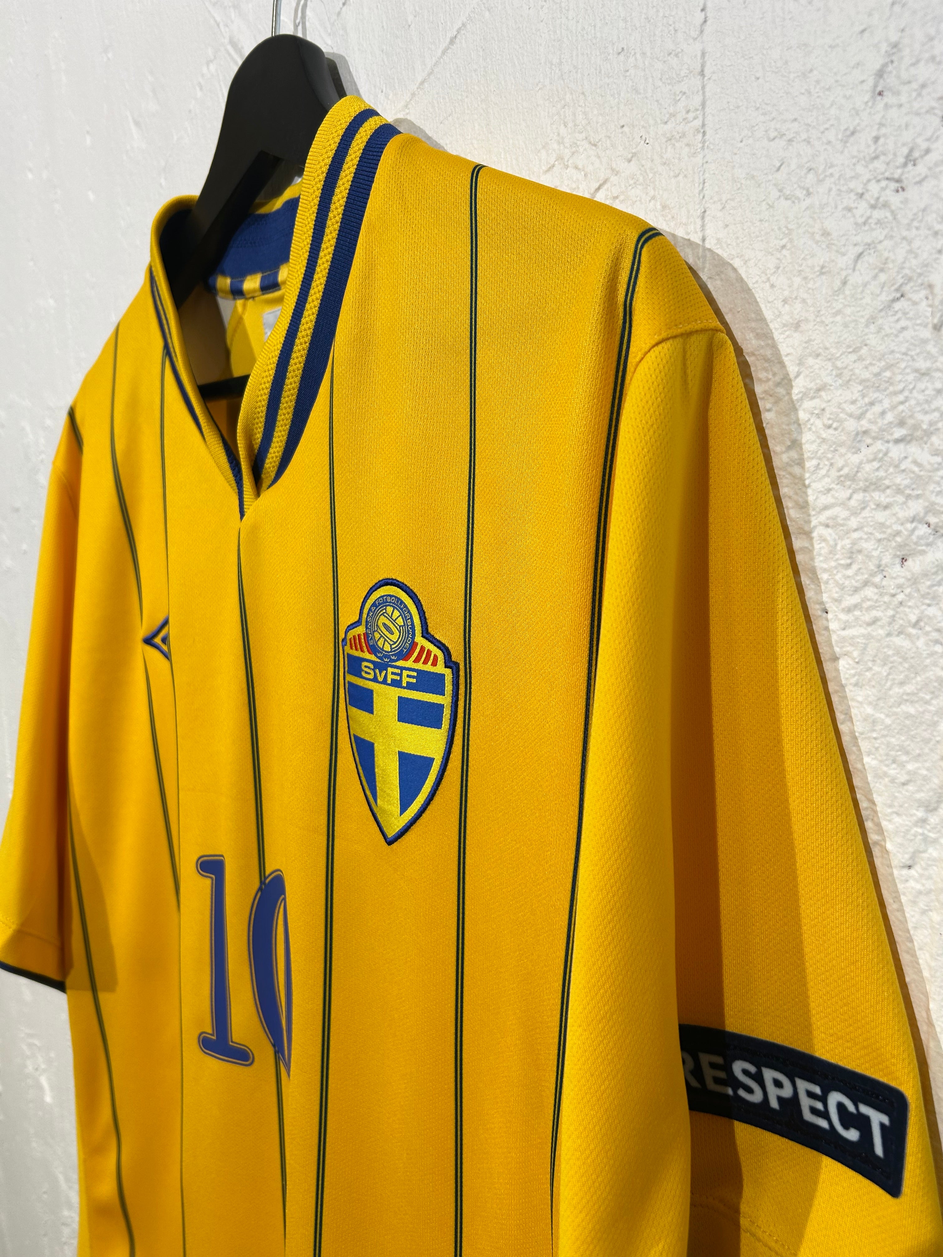 Umbro - Sweden 2012 Home Football Shirt 'IBRAHIMOVIC'
