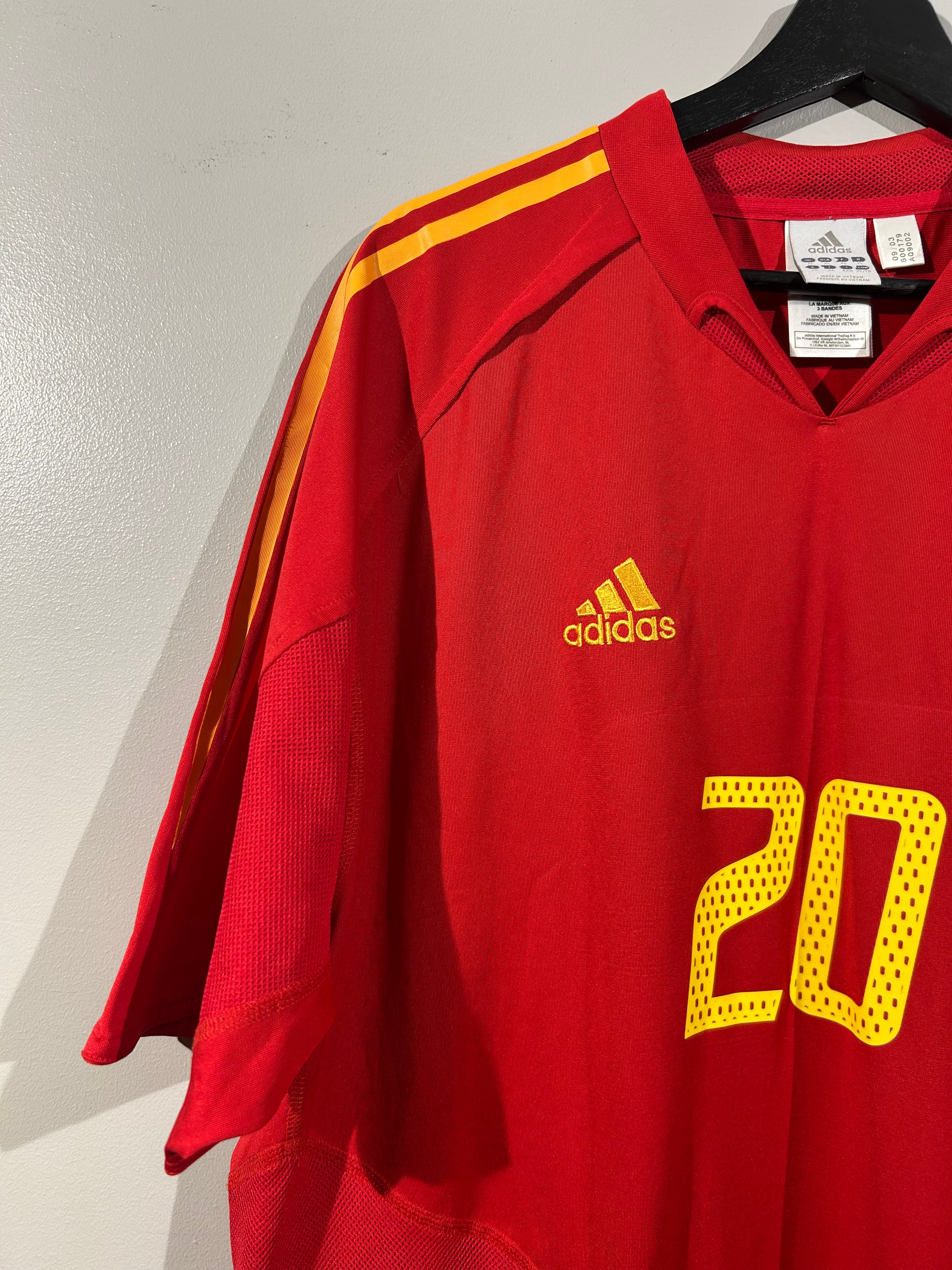 Adidas - Spain 2004 Home Football Shirt 'XAVI'