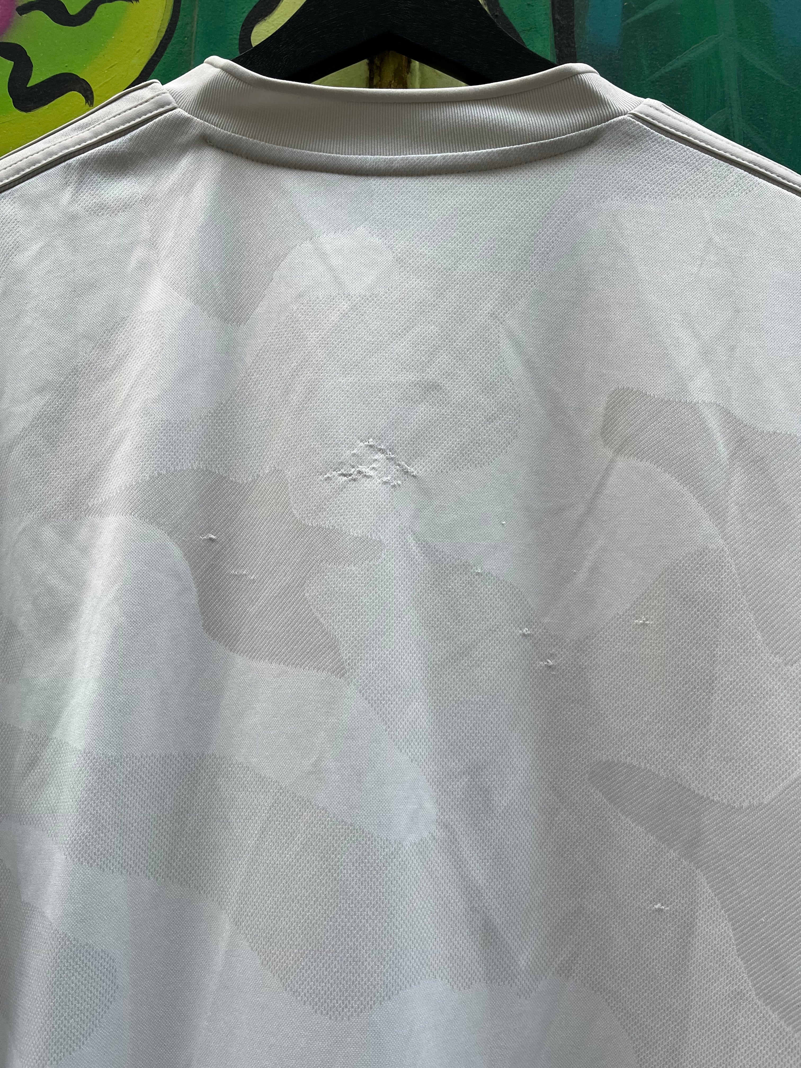 Adidas - Juventus 2019/20 Away Football Shirt
