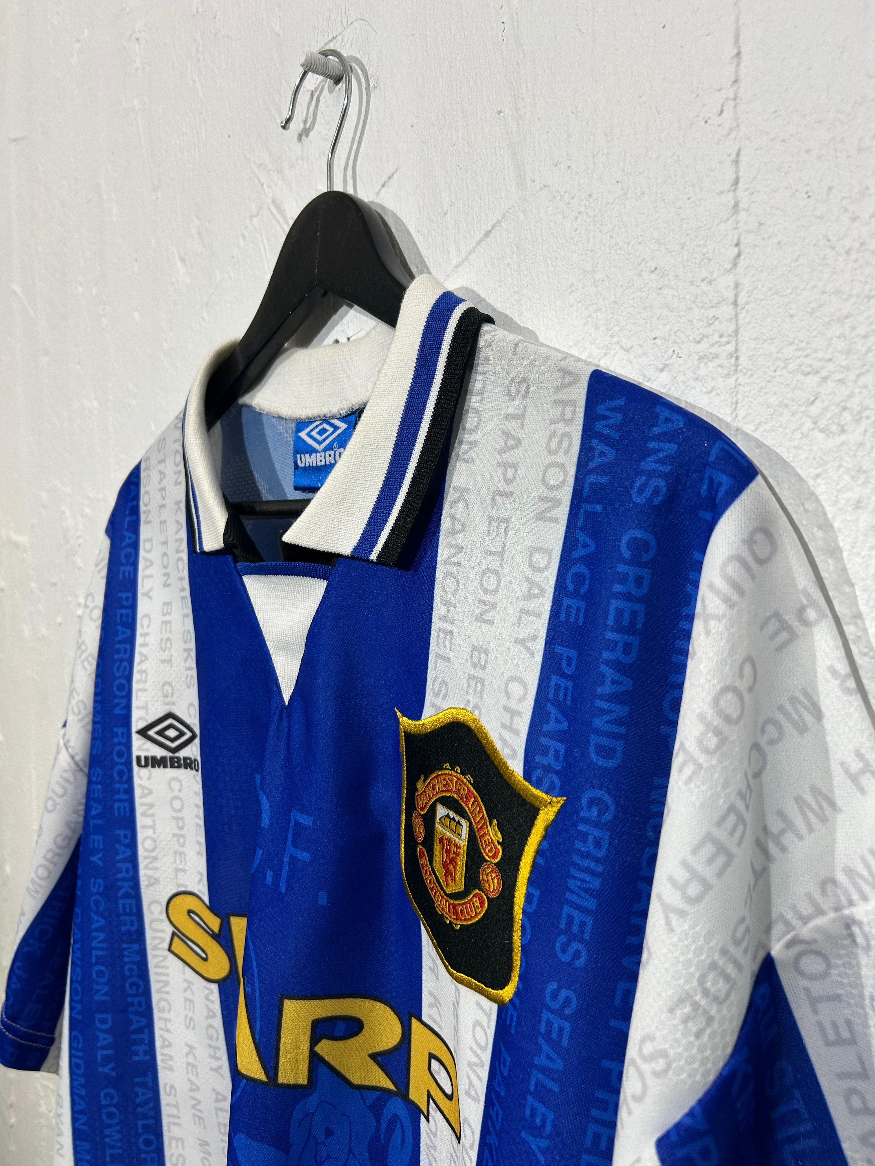 Umbro - Manchester United 1994/96 Third Football Shirt 'CANTONA'