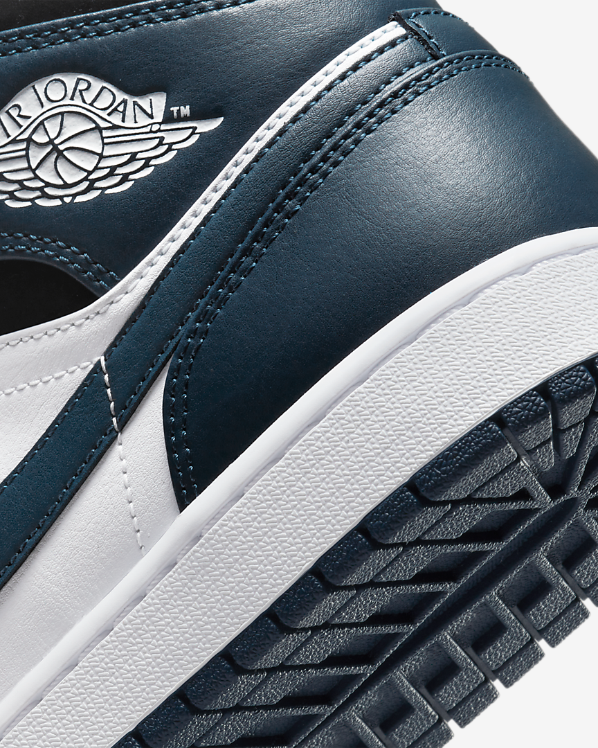 Air Jordan 1 Mid 'Dark Teal'