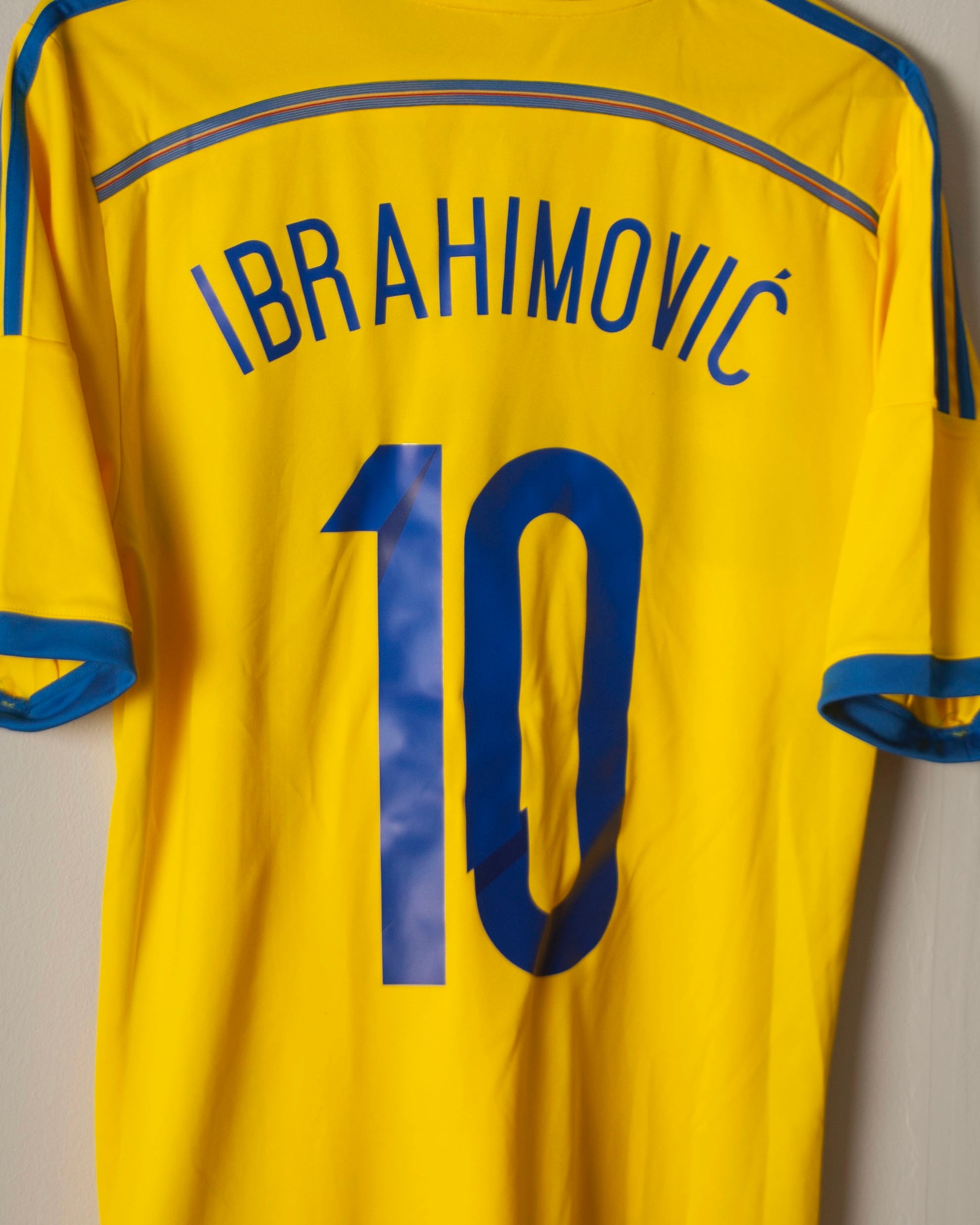Adidas - Sweden 2014 Home Football Shirt 'IBRAHIMOVIC'