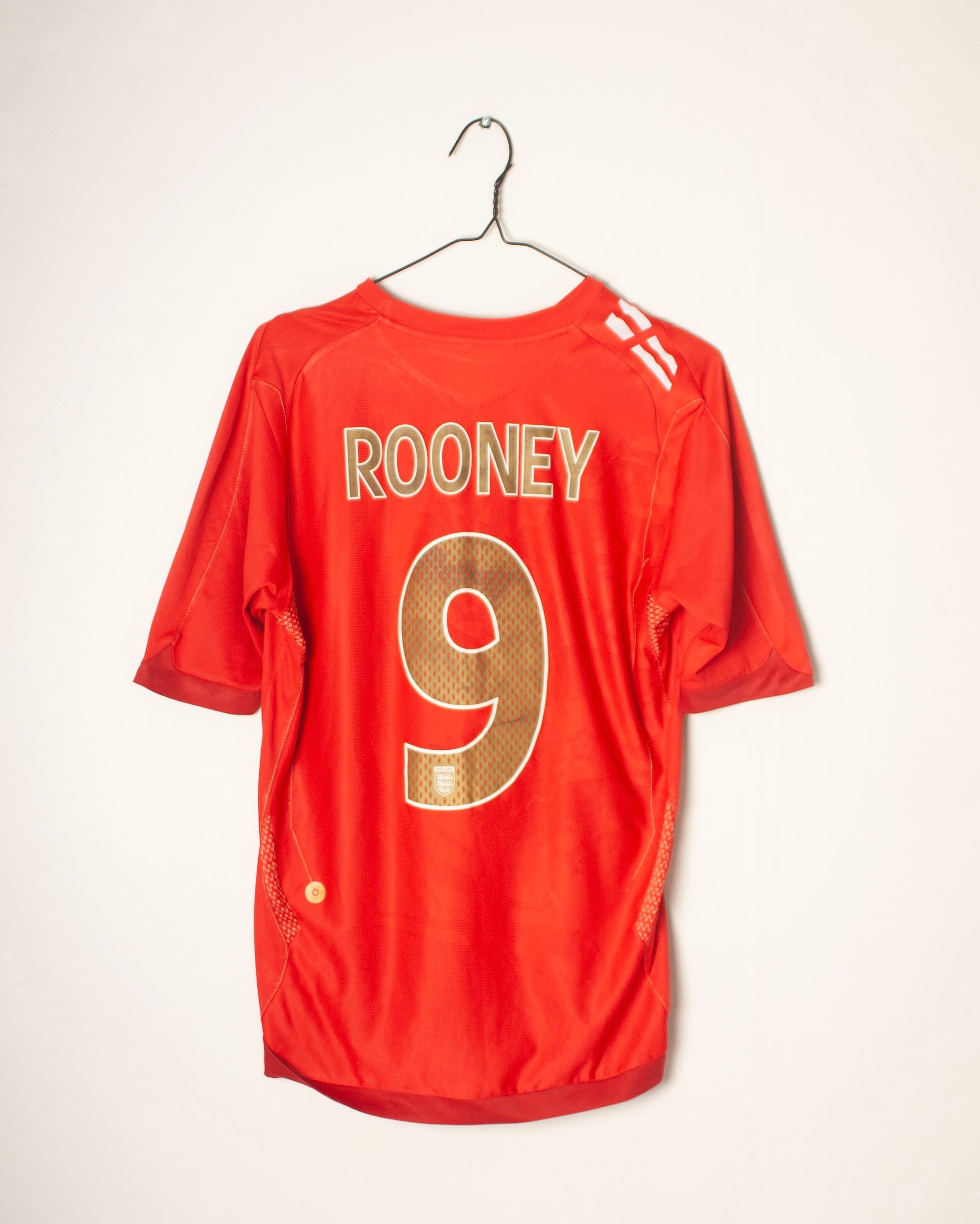 Umbro - England 2006 Away Football Shirt 'ROONEY'