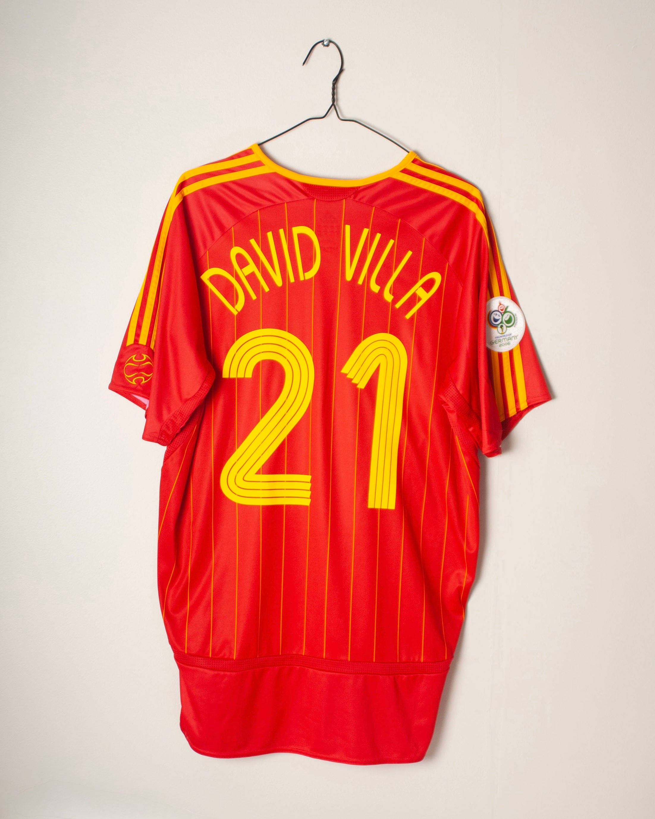 Adidas - Spain 2006 Home Football Shirt 'DAVID VILLA'