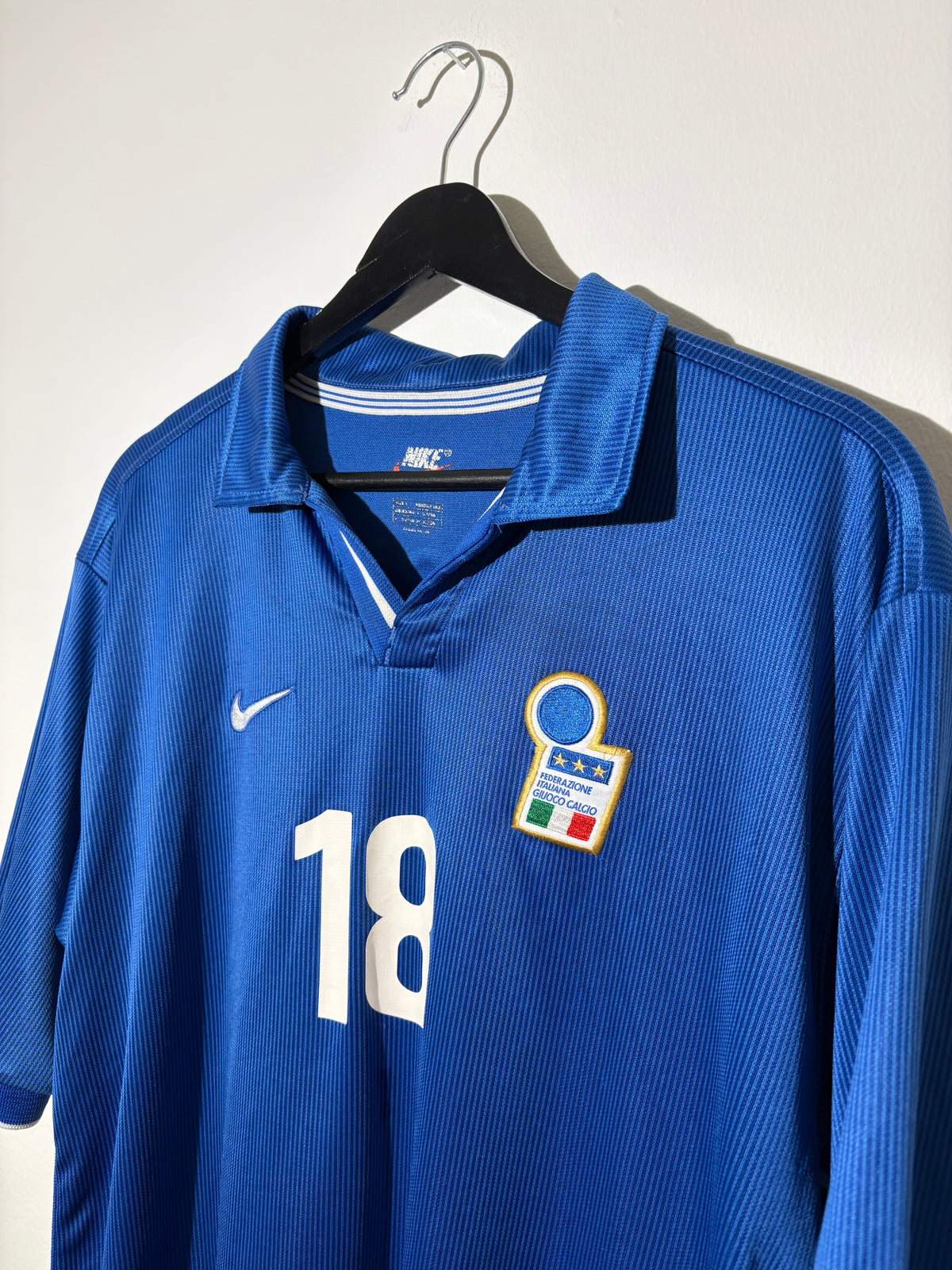 Nike - Italy 1998 Home Football Shirt 'BAGGIO'