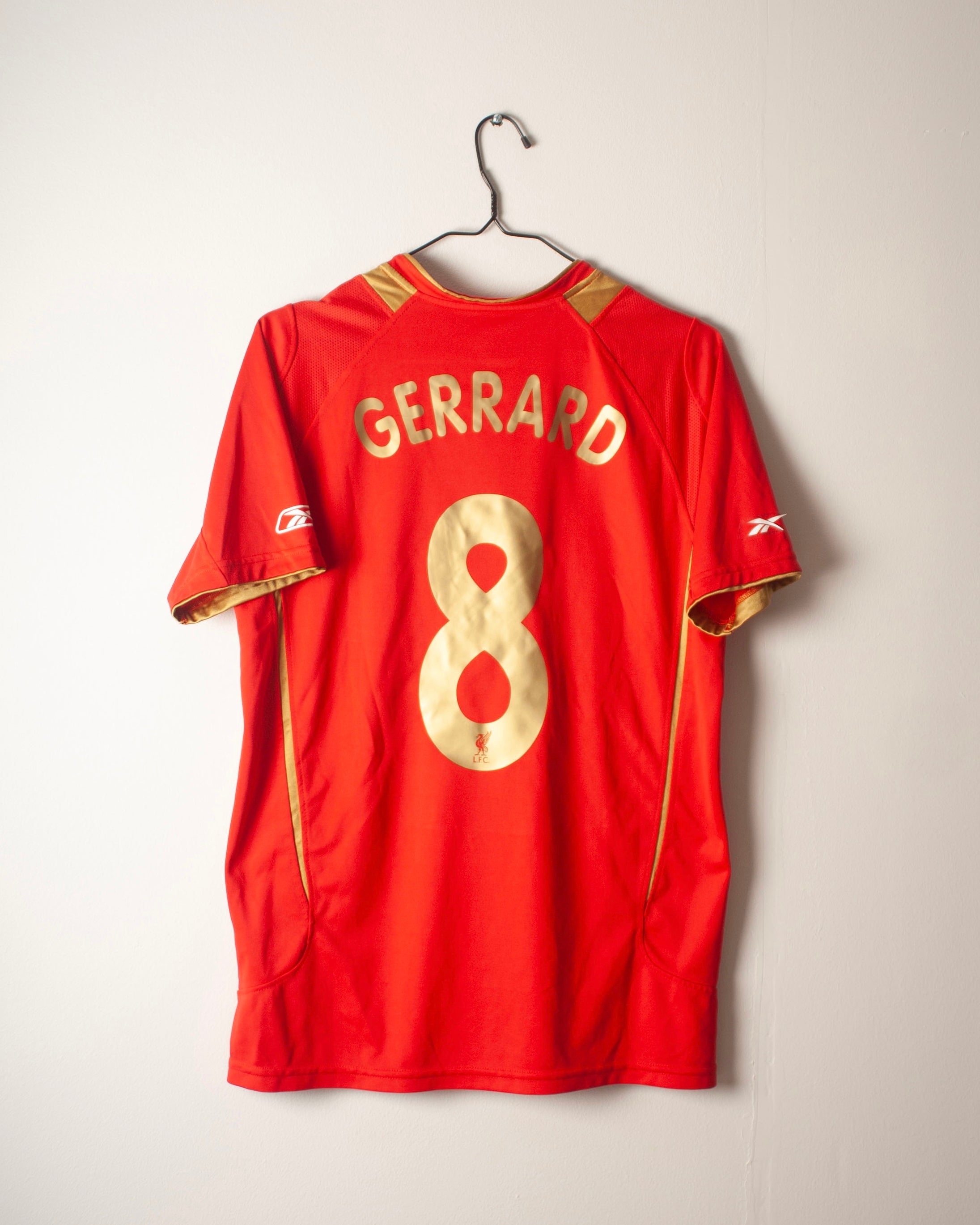 Reebok - Liverpool FC 2005/06  Home Football Shirt Champions League 'GERRARD'