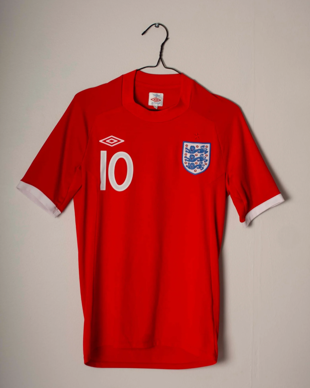 Umbro - England 2010 Away Football Shirt 'ROONEY'