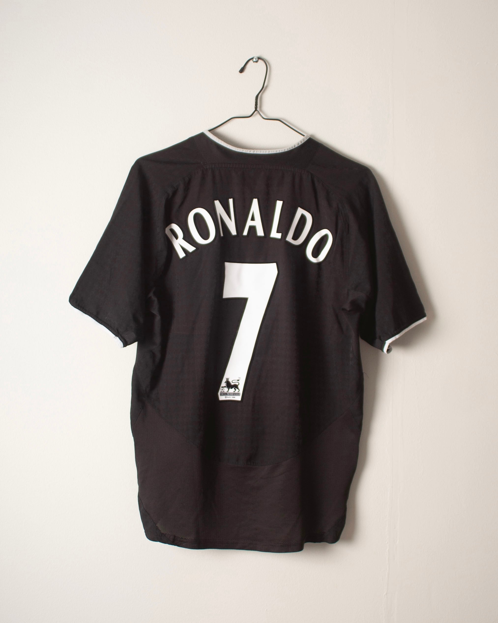 Nike - Manchester United 2003/05 Away Football Shirt 'RONALDO'