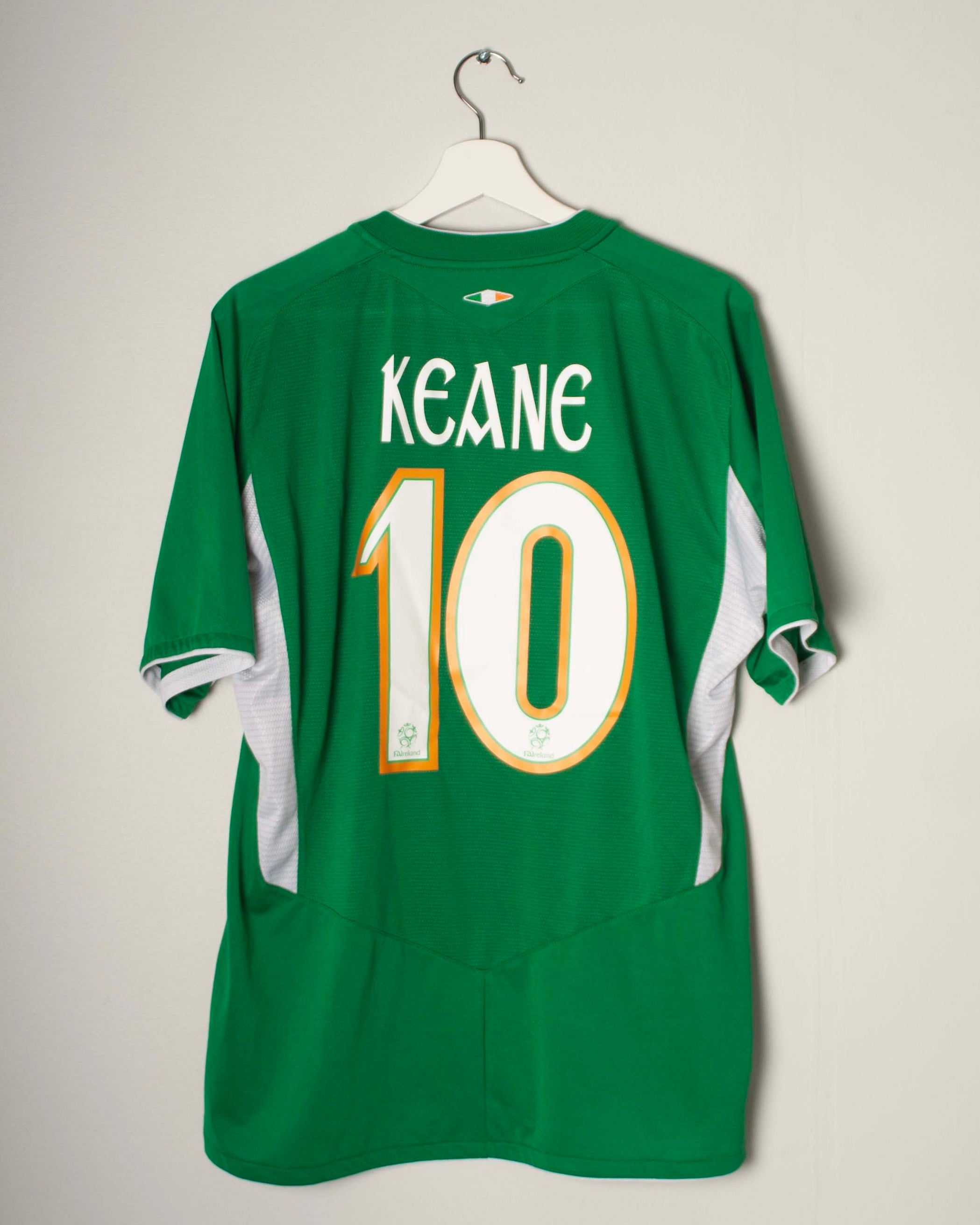 Umbro - Ireland 2004 Home Football Shirt 'KEANE'