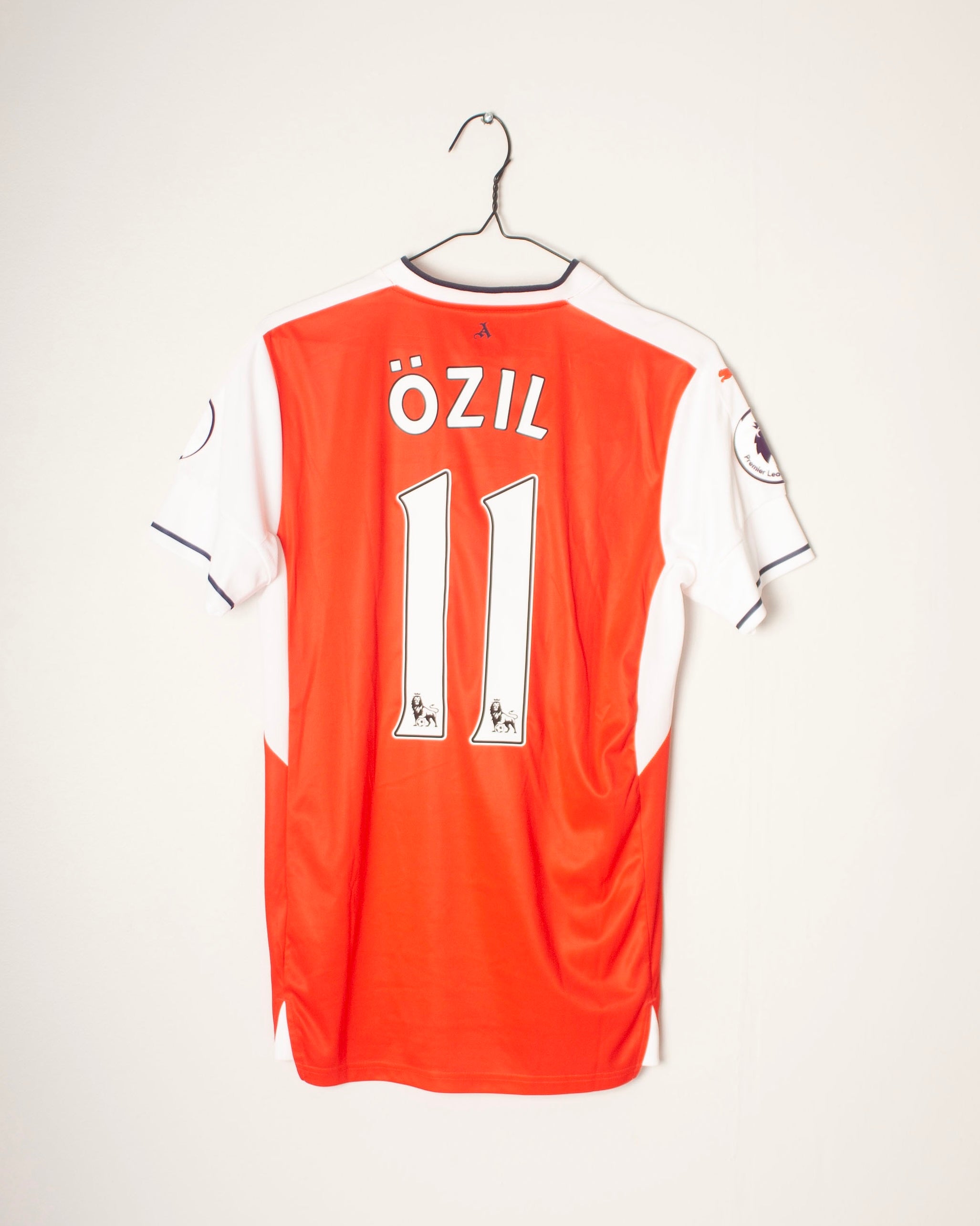Puma - Arsenal FC 2016/17 Home Football Shirt 'ÖZIL'