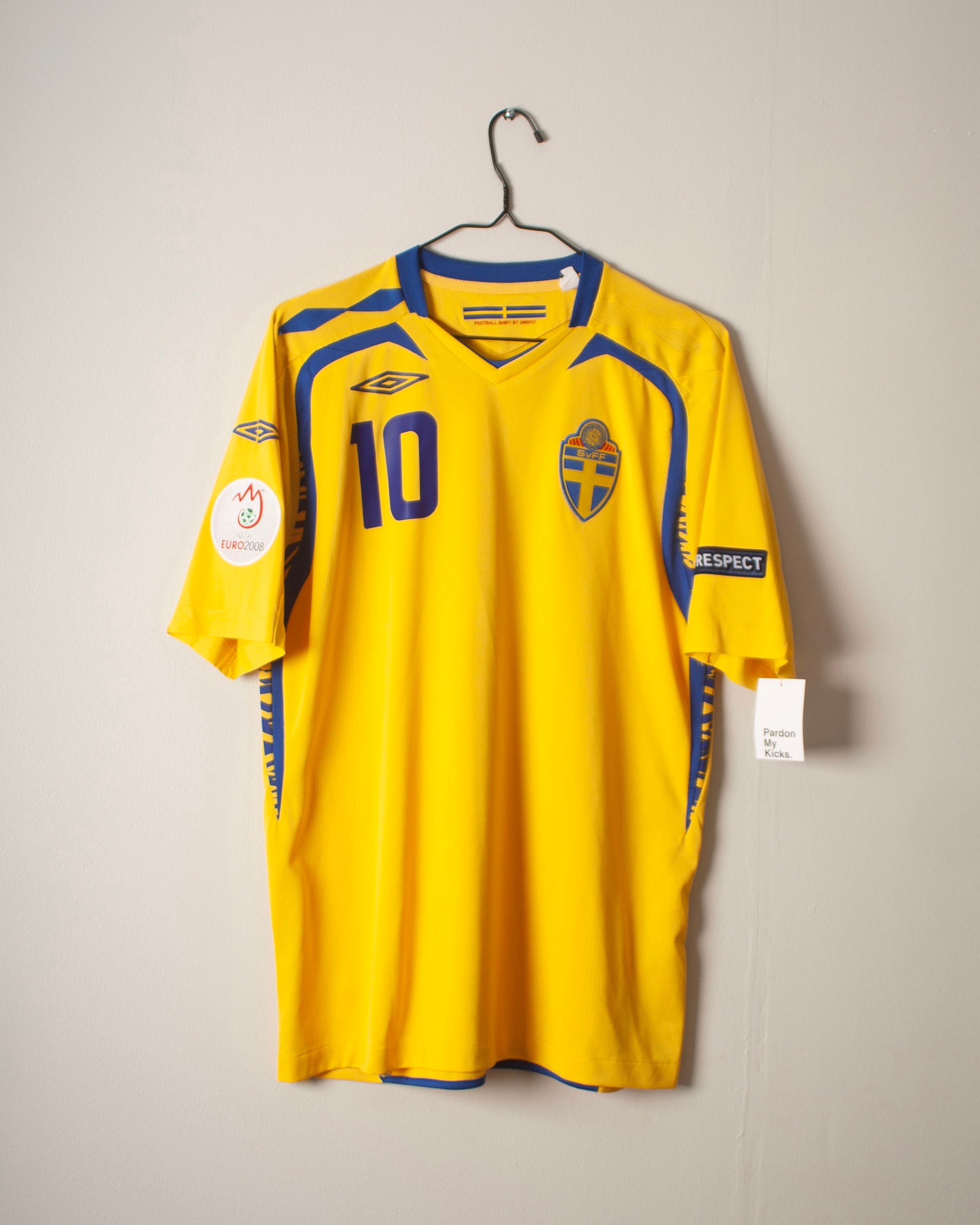 Umbro - Sweden 2008 Home Football Shirt 'IBRAHIMOVIC'