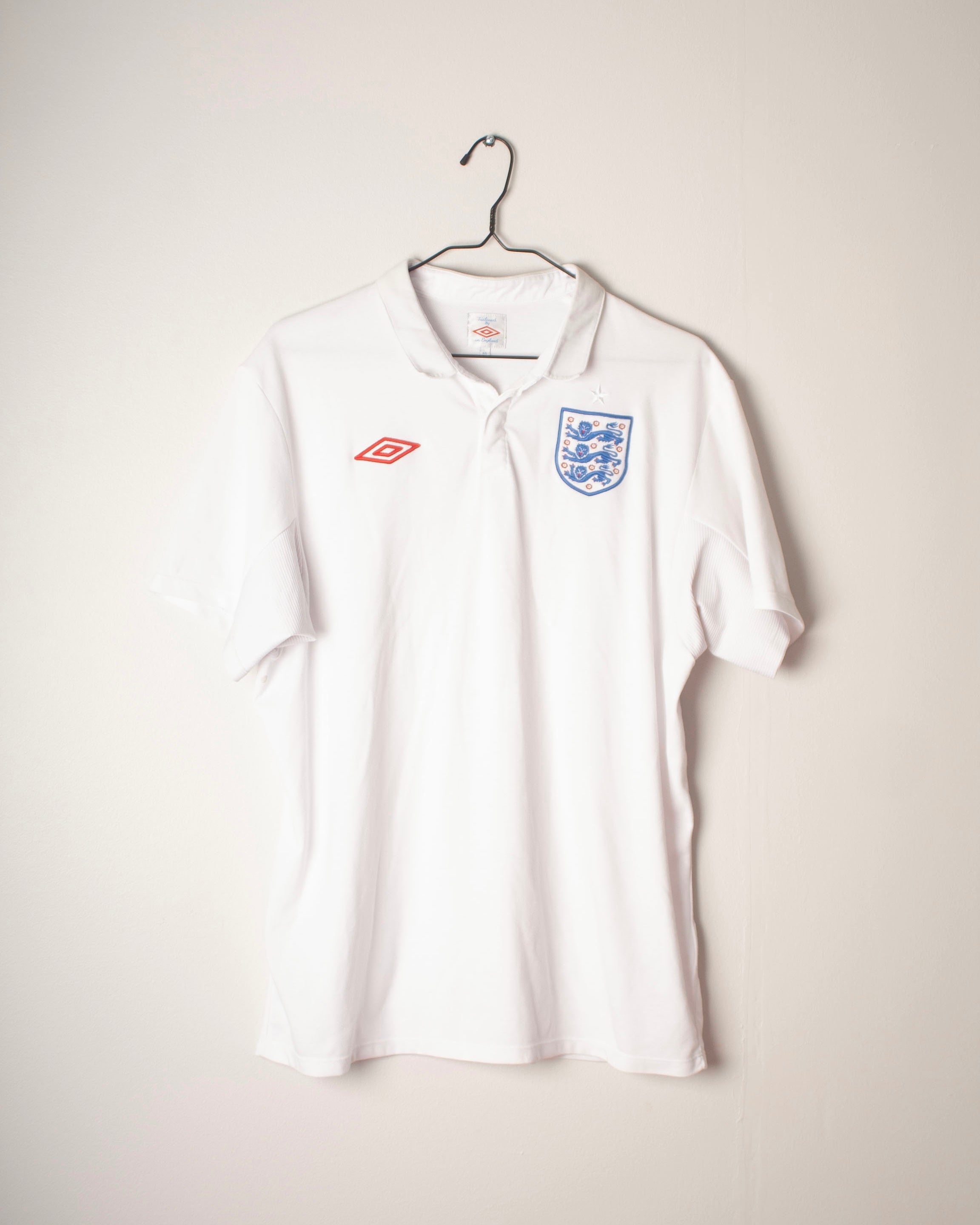 Umbro - England 2010 Home Football Shirt