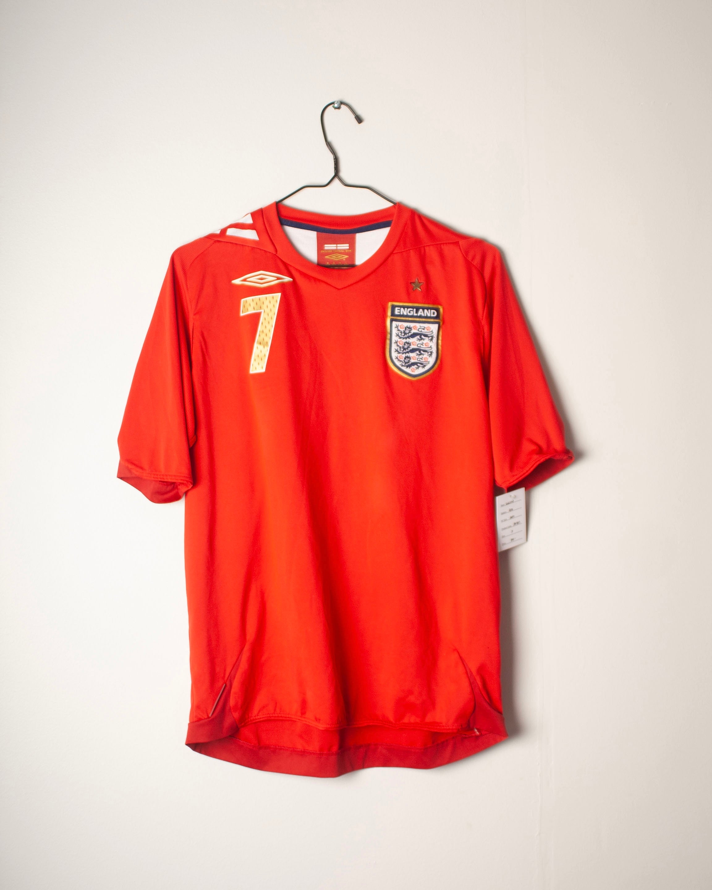 Umbro - England 2006 Away Football Shirt 'BECKHAM'