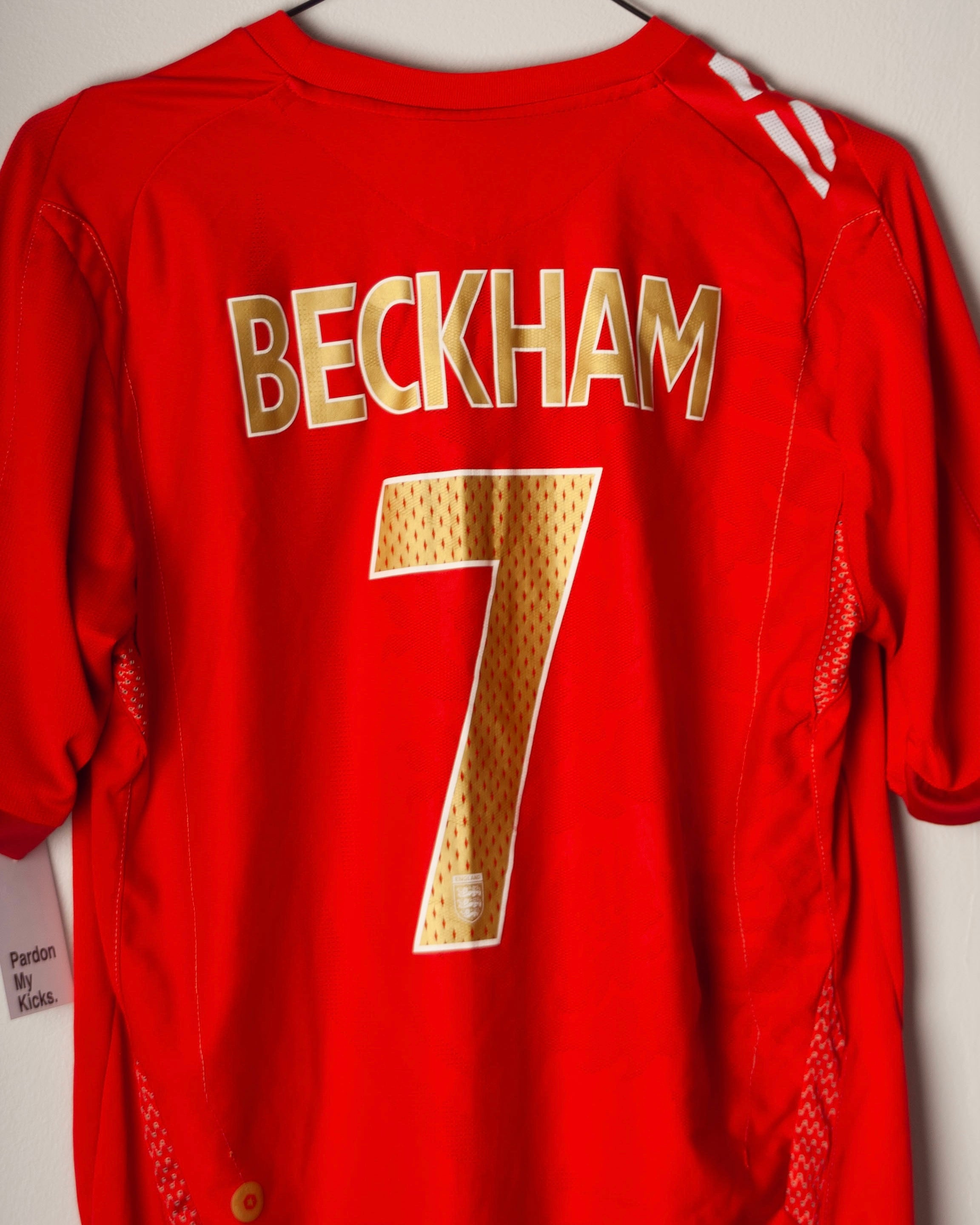 Umbro - England 2006 Away Football Shirt 'BECKHAM'