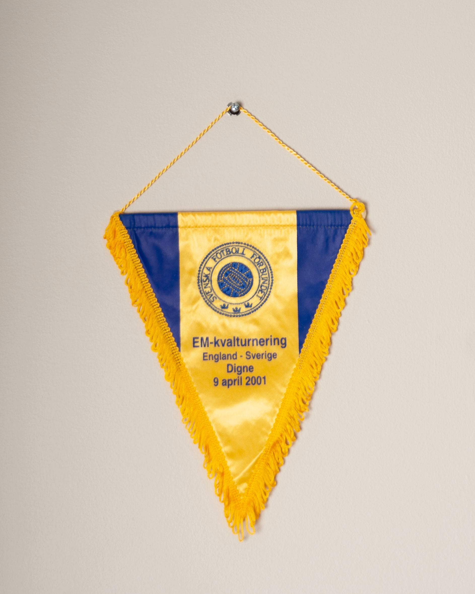 Football Pennant – England vs. Sweden (UEFA European Championship Qualification, 9 April 2001)