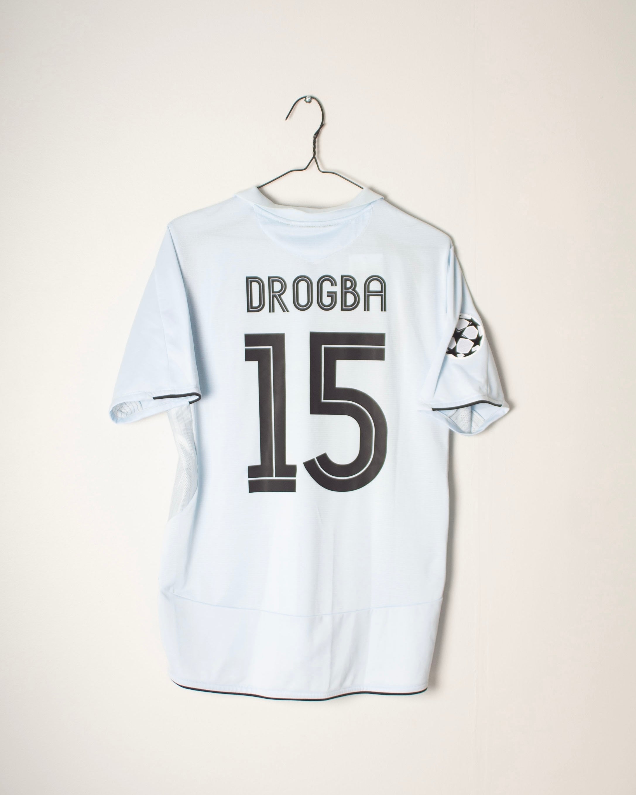 Umbro - Chelsea FC 2005/06 Away Football Shirt 'DROGBA'