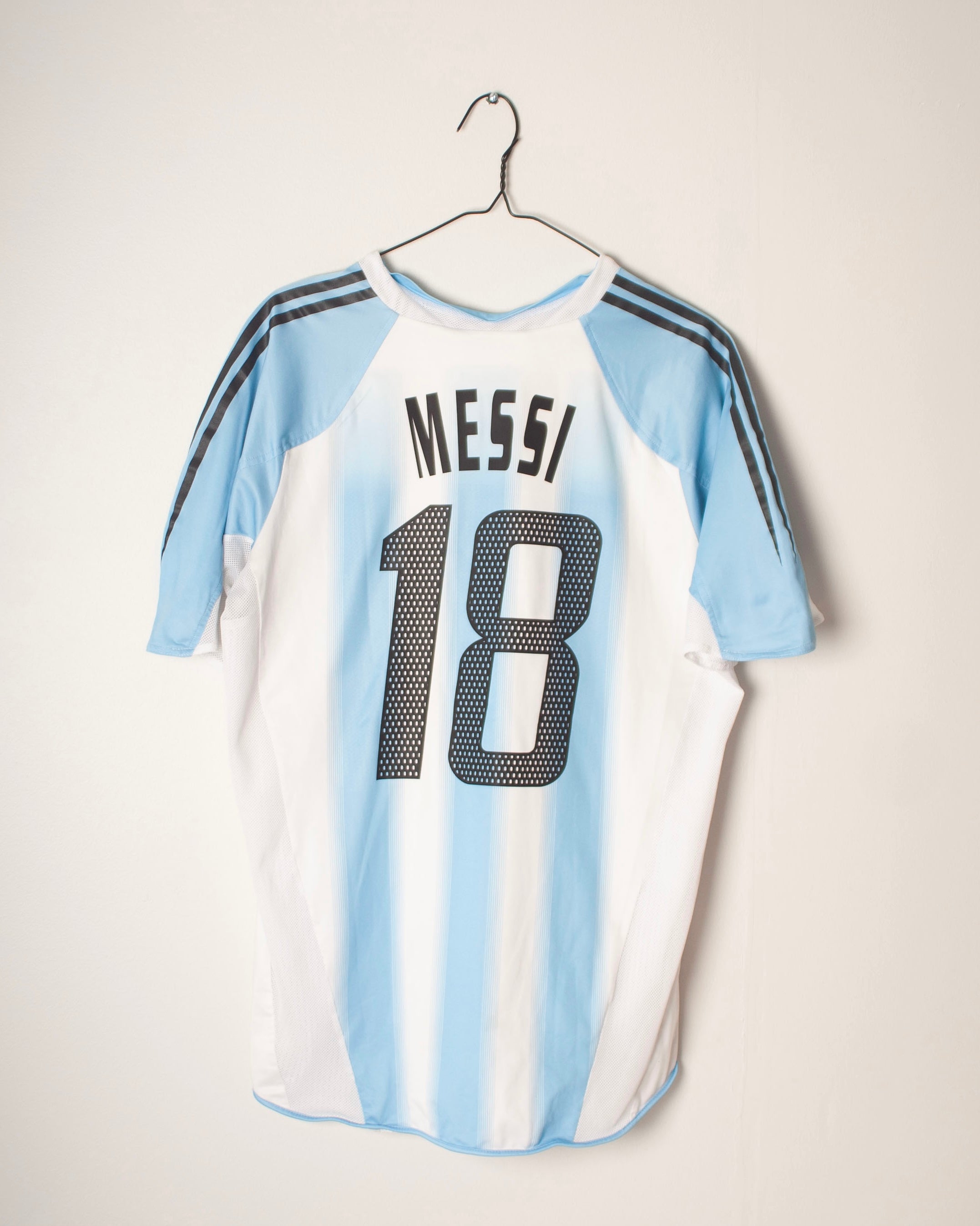 Adidas - Argentina 2004 Home Football Shirt 'MESSI'