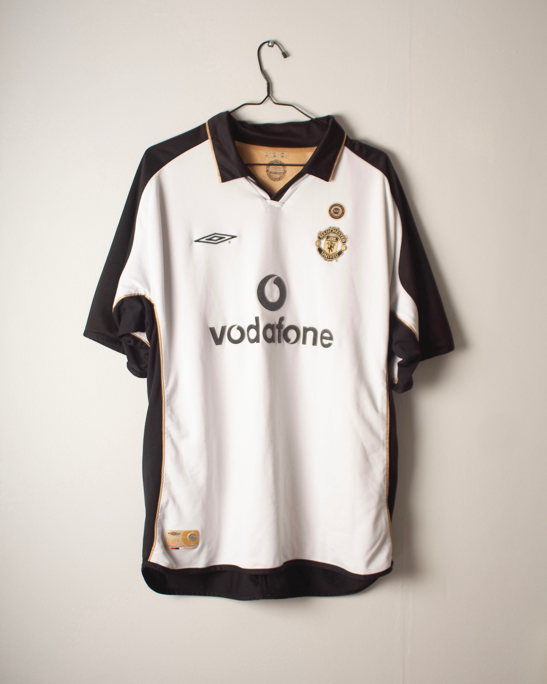 Umbro - Manchester United 2000/01 Away Football Shirt 'BECKHAM'