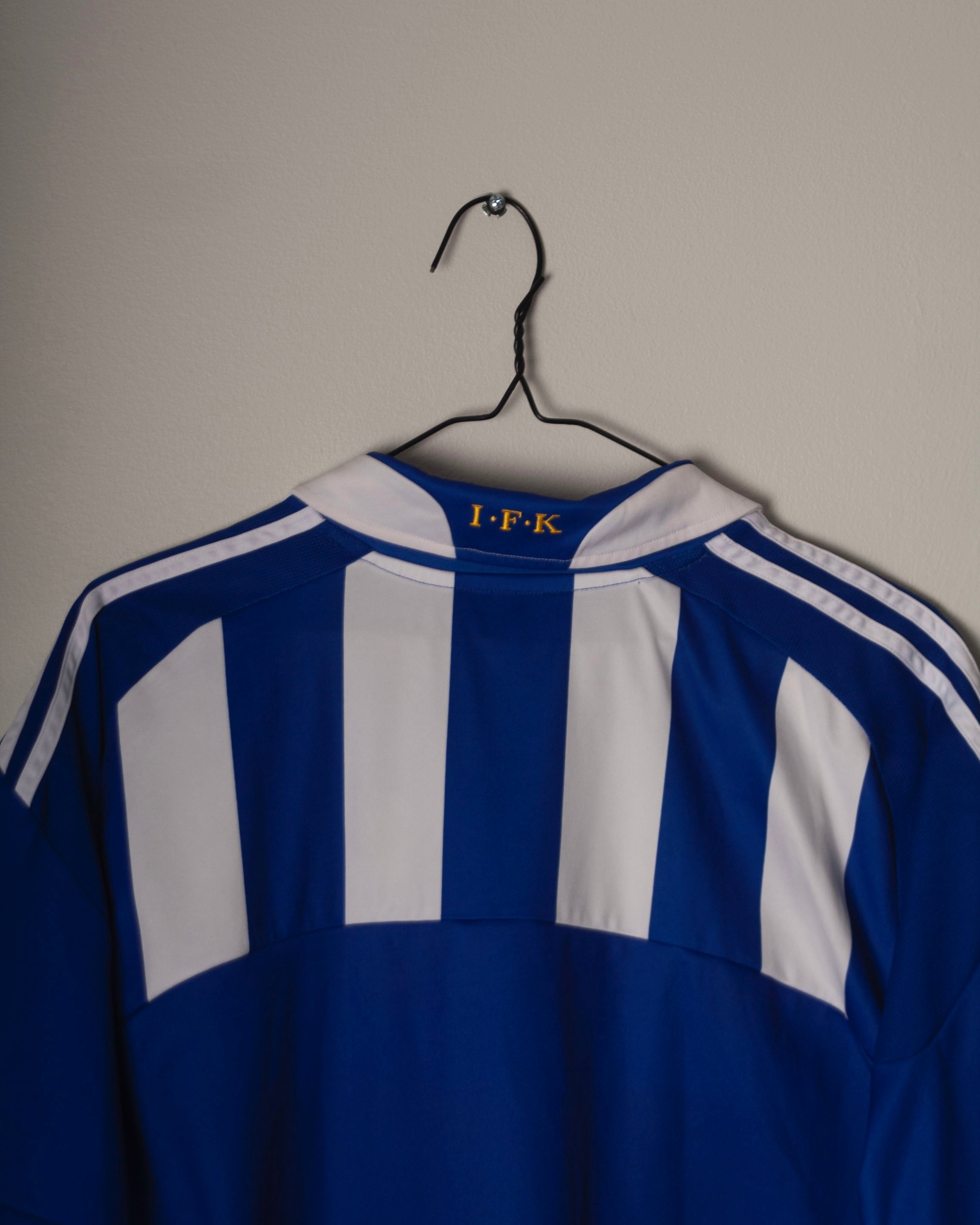 Adidas - IFK Göteborg 2010 Home Football Shirt