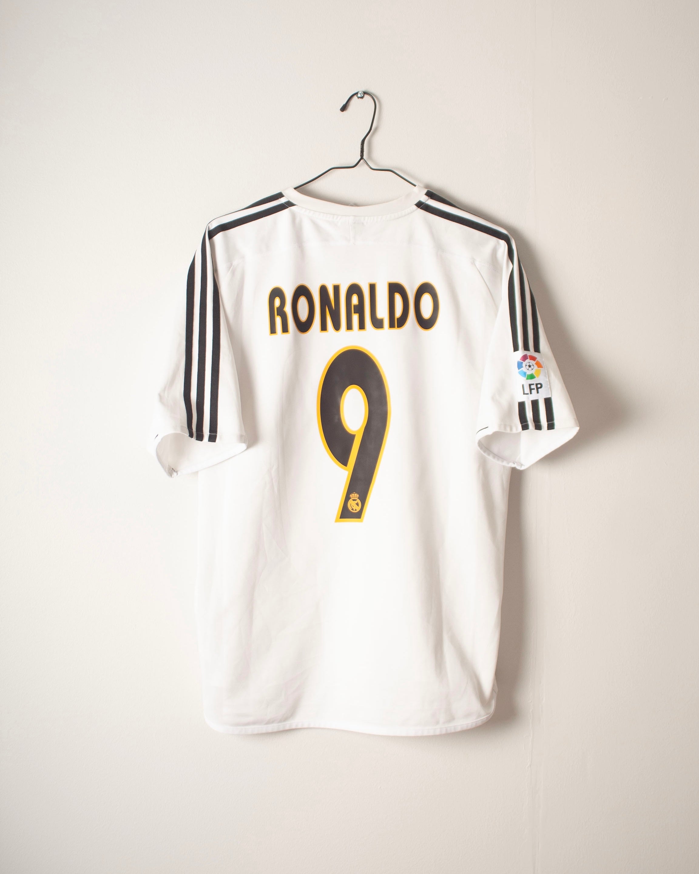 Adidas - Real Madrid 2003/04 Home Football Shirt 'RONALDO'