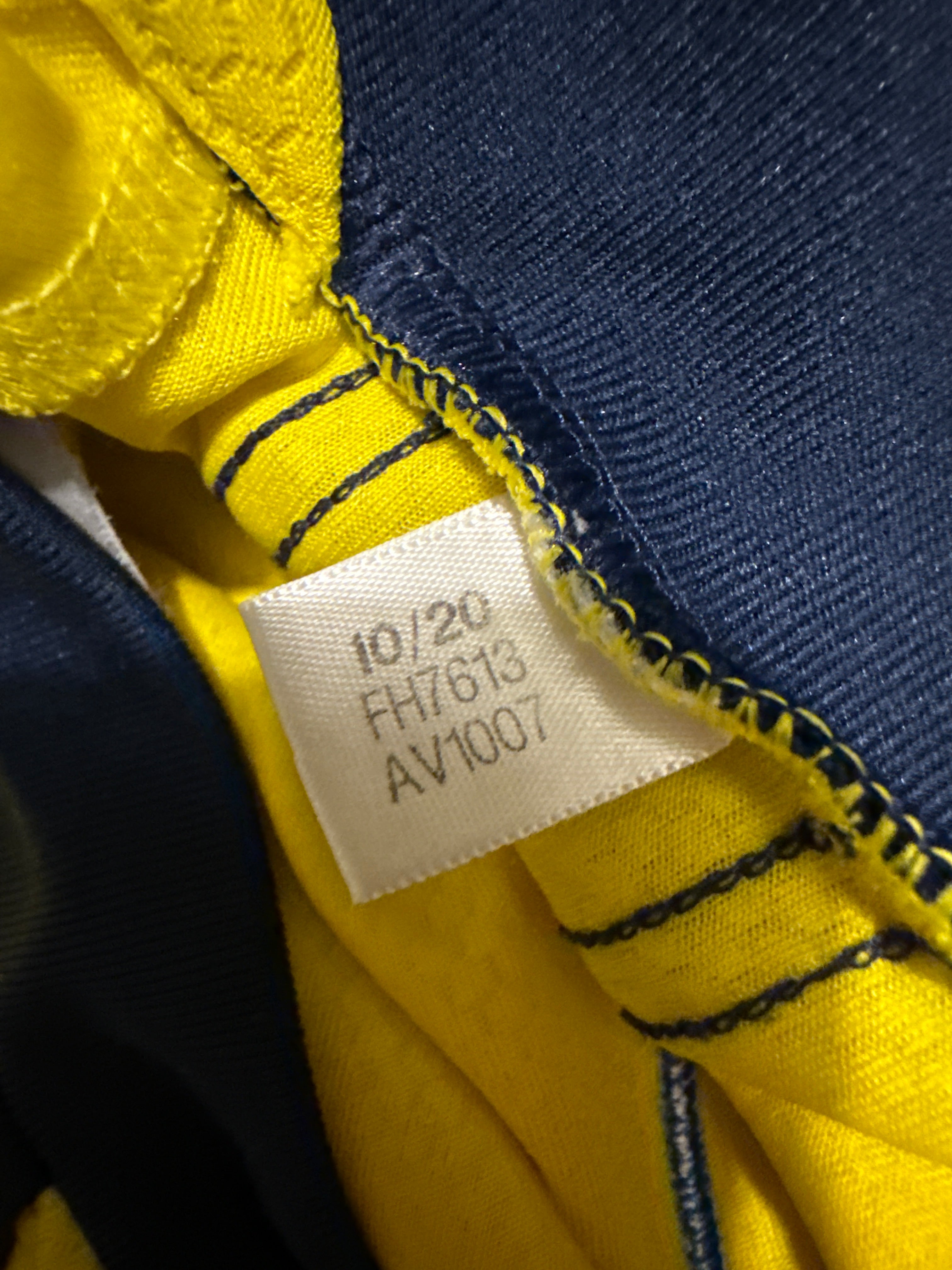 Adidas - Sweden 2020 Home Football Shirt