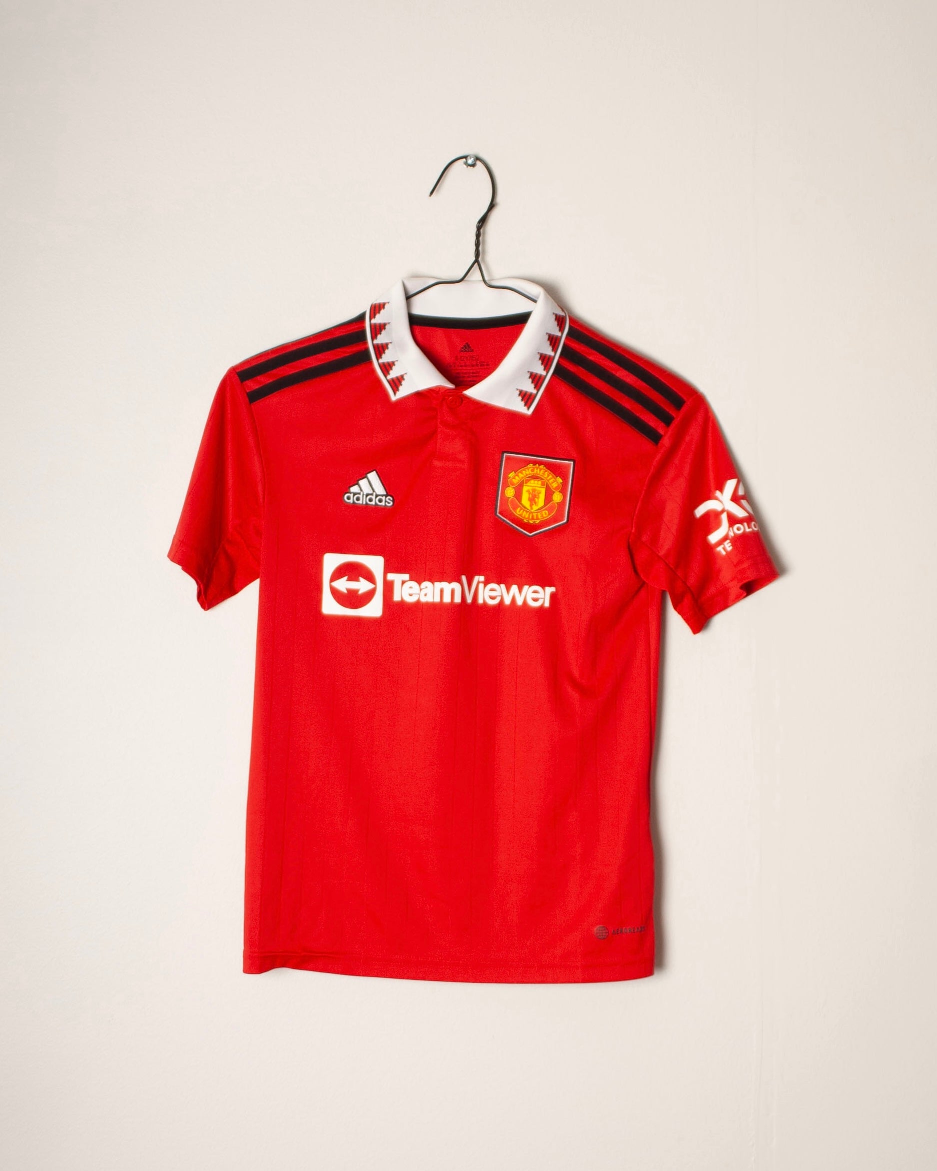 Adidas - Manchester United 2022/23 Home Football Shirt