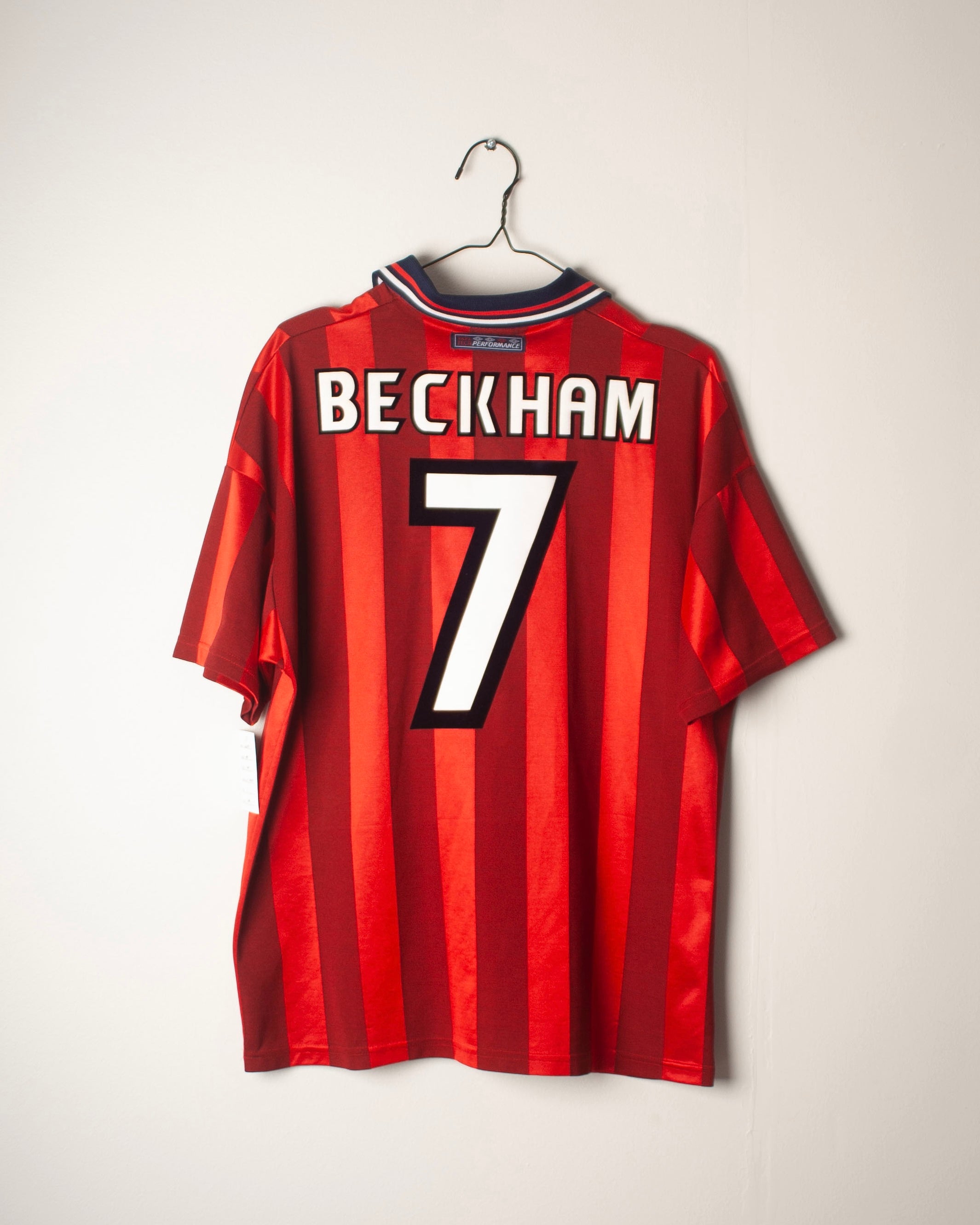 Umbro - England 1998 Away Football Shirt 'BECKHAM'