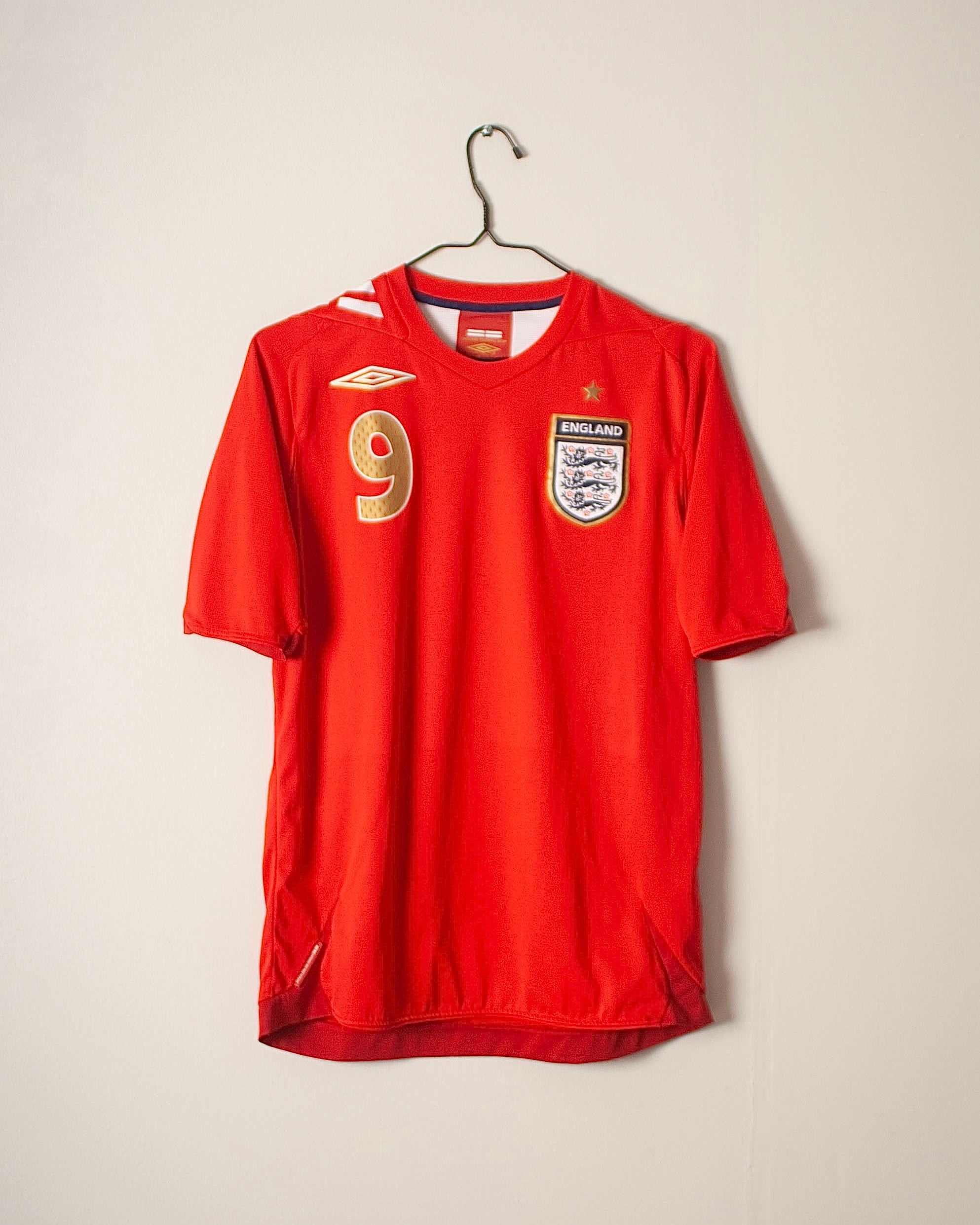 Umbro - England 2006 Away Football Shirt 'ROONEY'