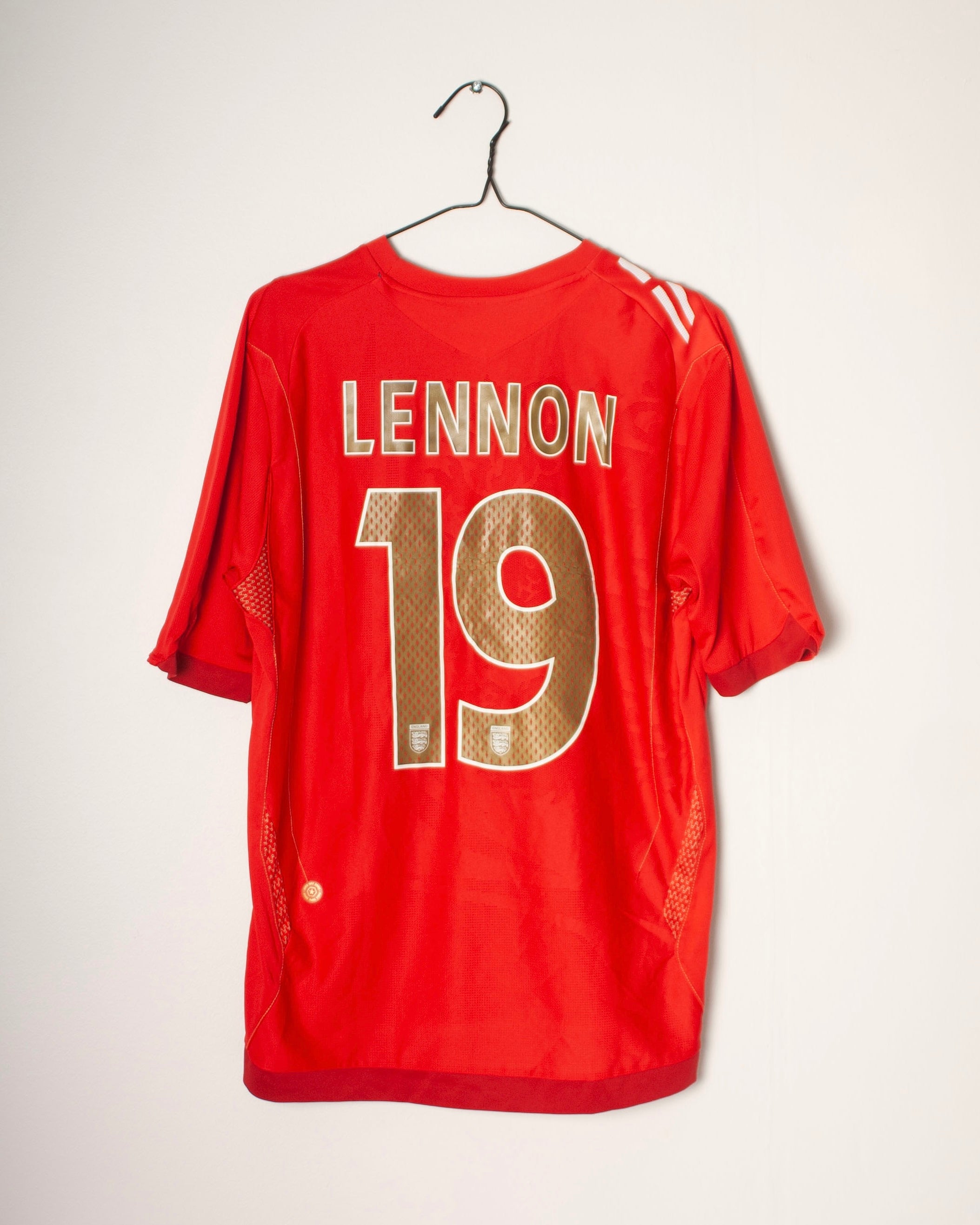 Umbro - England 2006 Away Football Shirt 'LENNON'