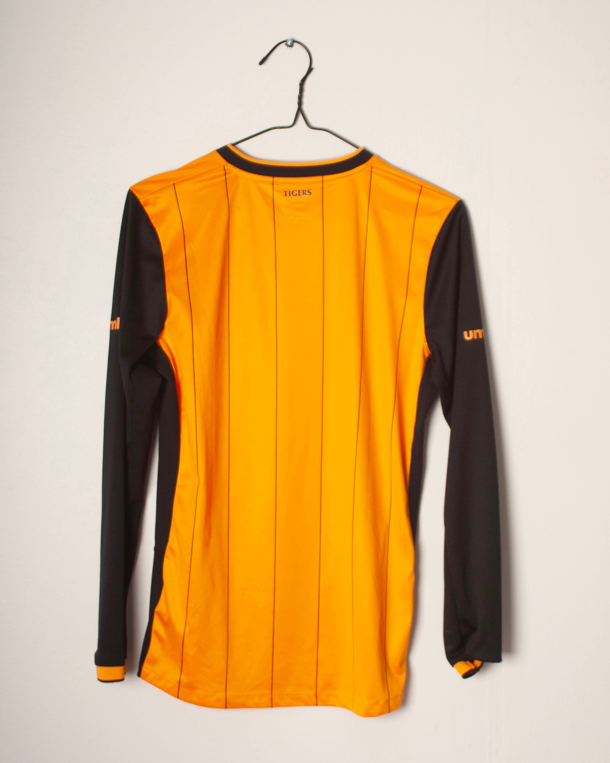 Umbro - Hull City 2015/16 Home Football Shirt