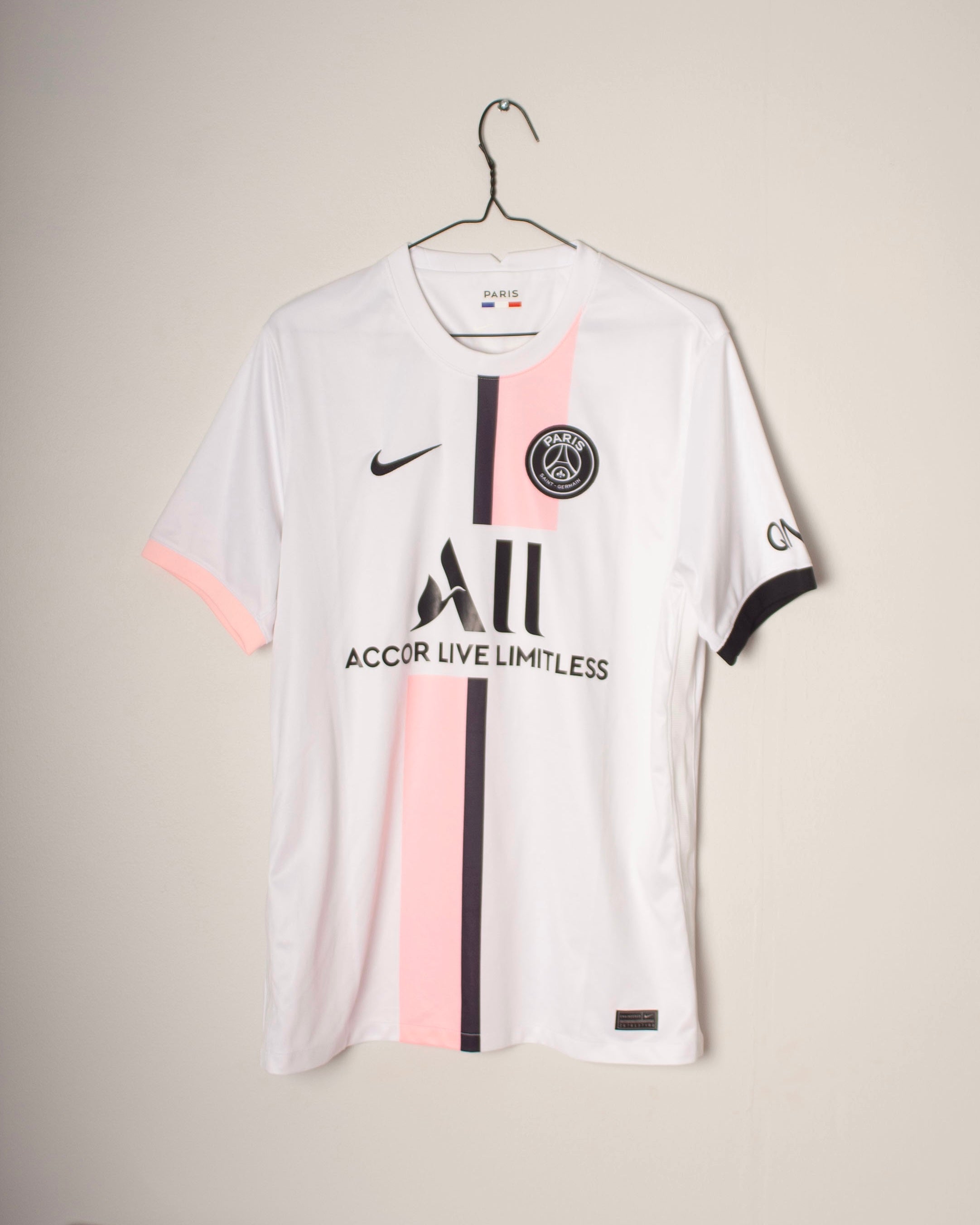Nike - Paris Saint-Germain 2021/22 Away Football Shirt MBAPPÉ
