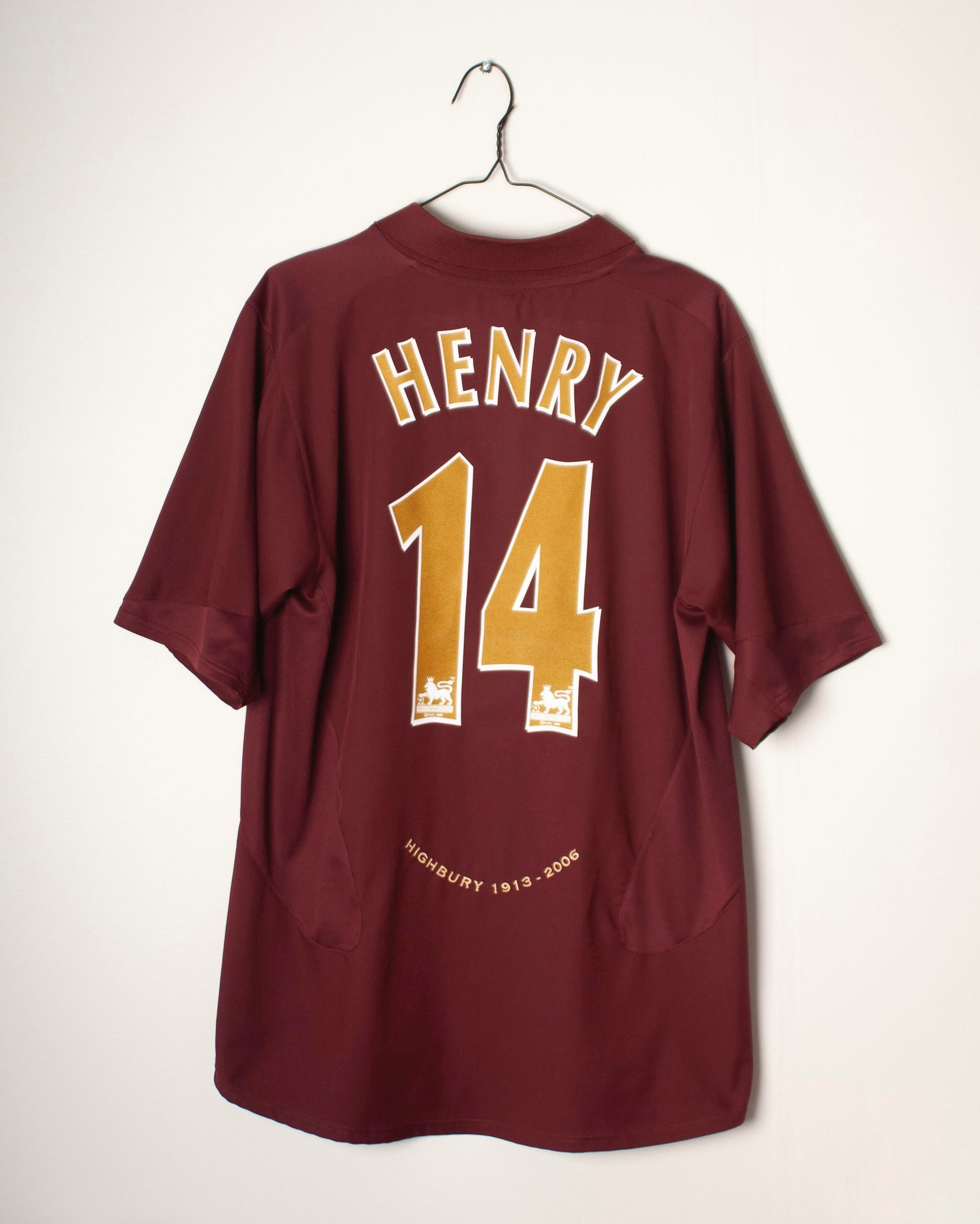 Nike - Arsenal FC 2005/06 Home Football Shirt 'HENRY'