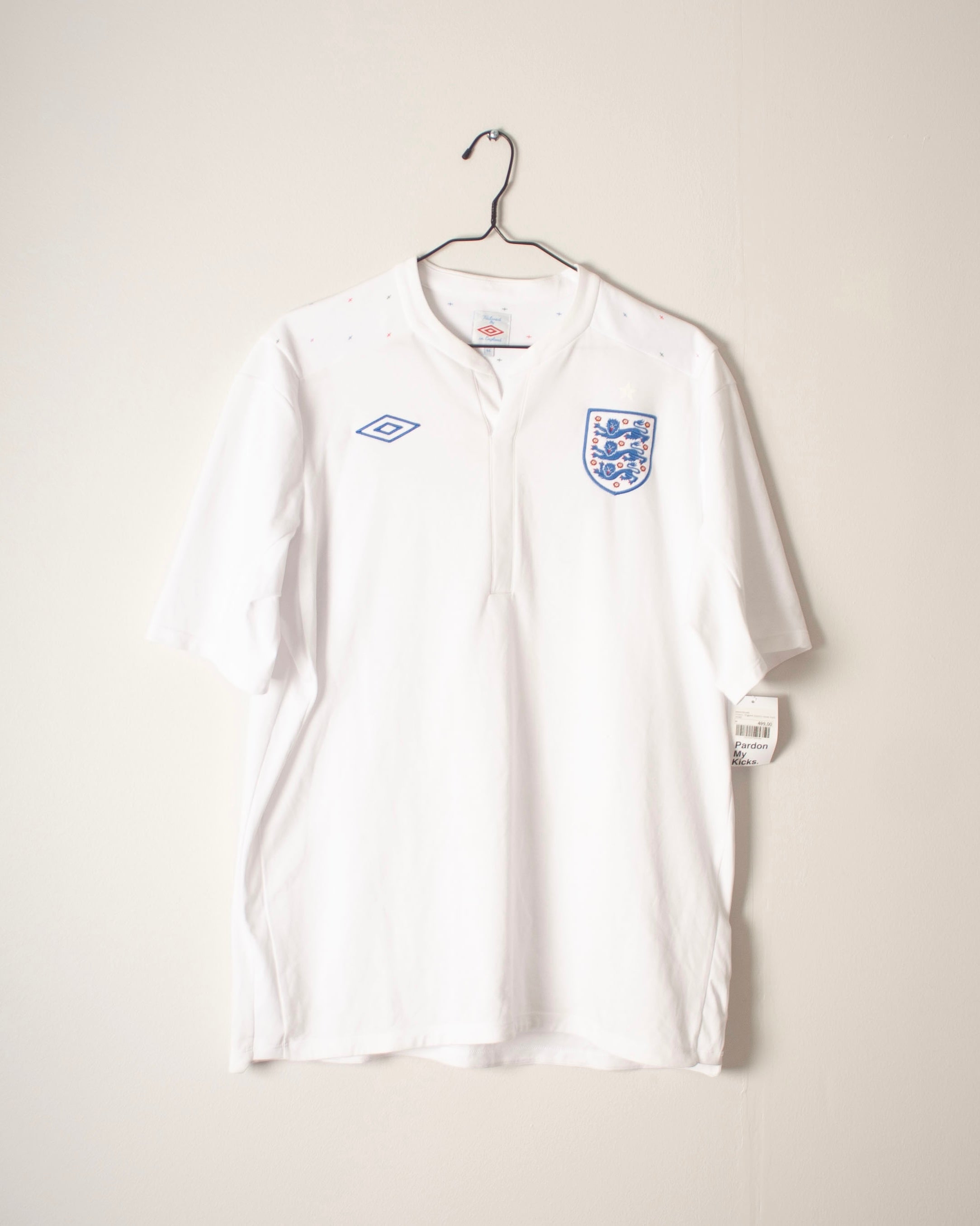 Umbro - England 2010/11 Home Football Shirt
