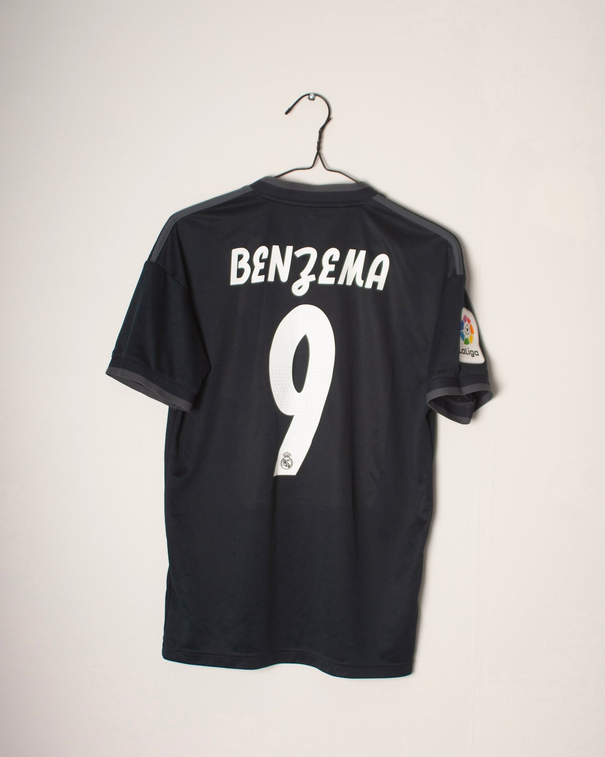 Adidas - Real Madrid 2018/19 Away Football Shirt 'BENZEMA'