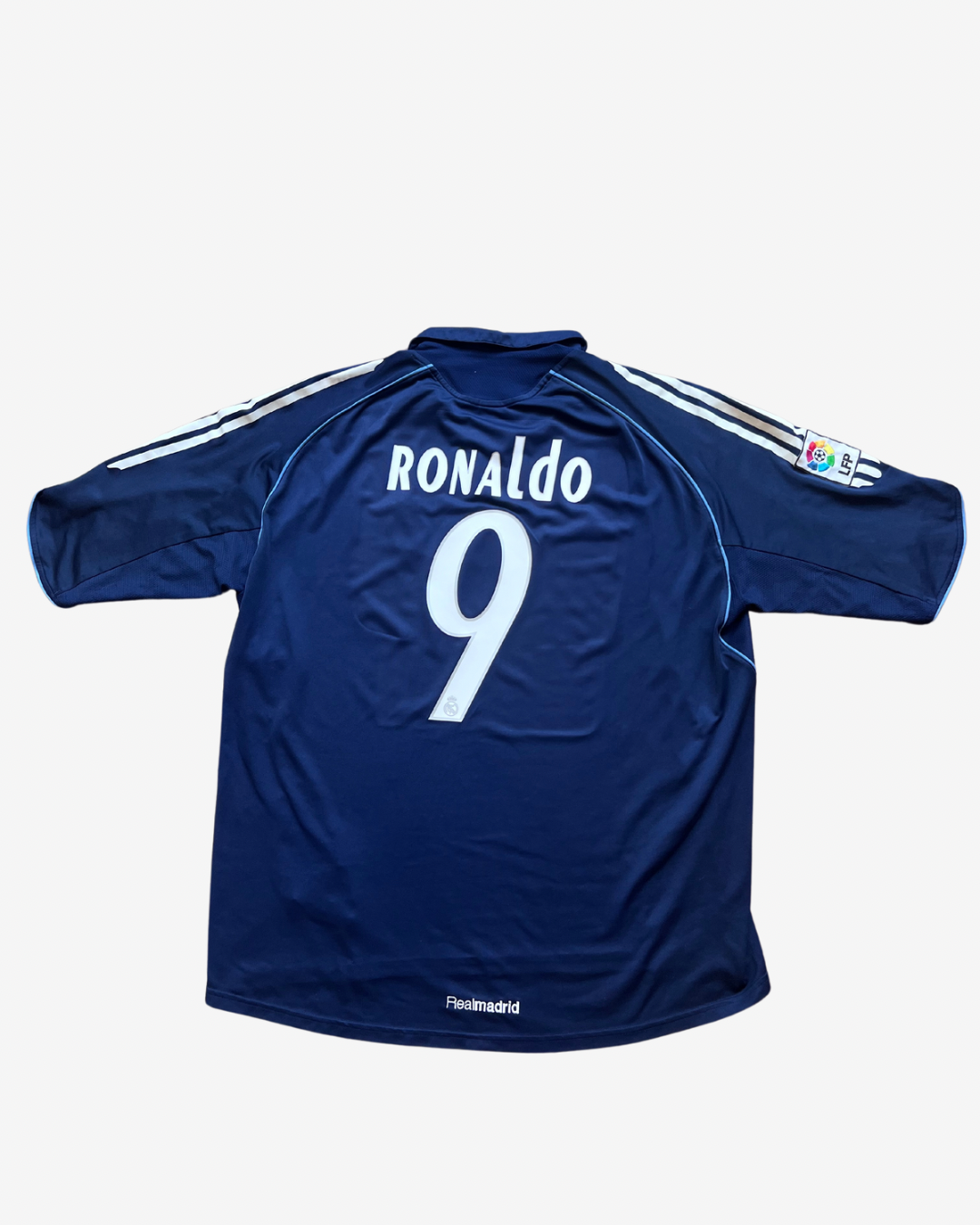 Adidas - Real Madrid 2005/06 Away Football Shirt 'RONALDO'