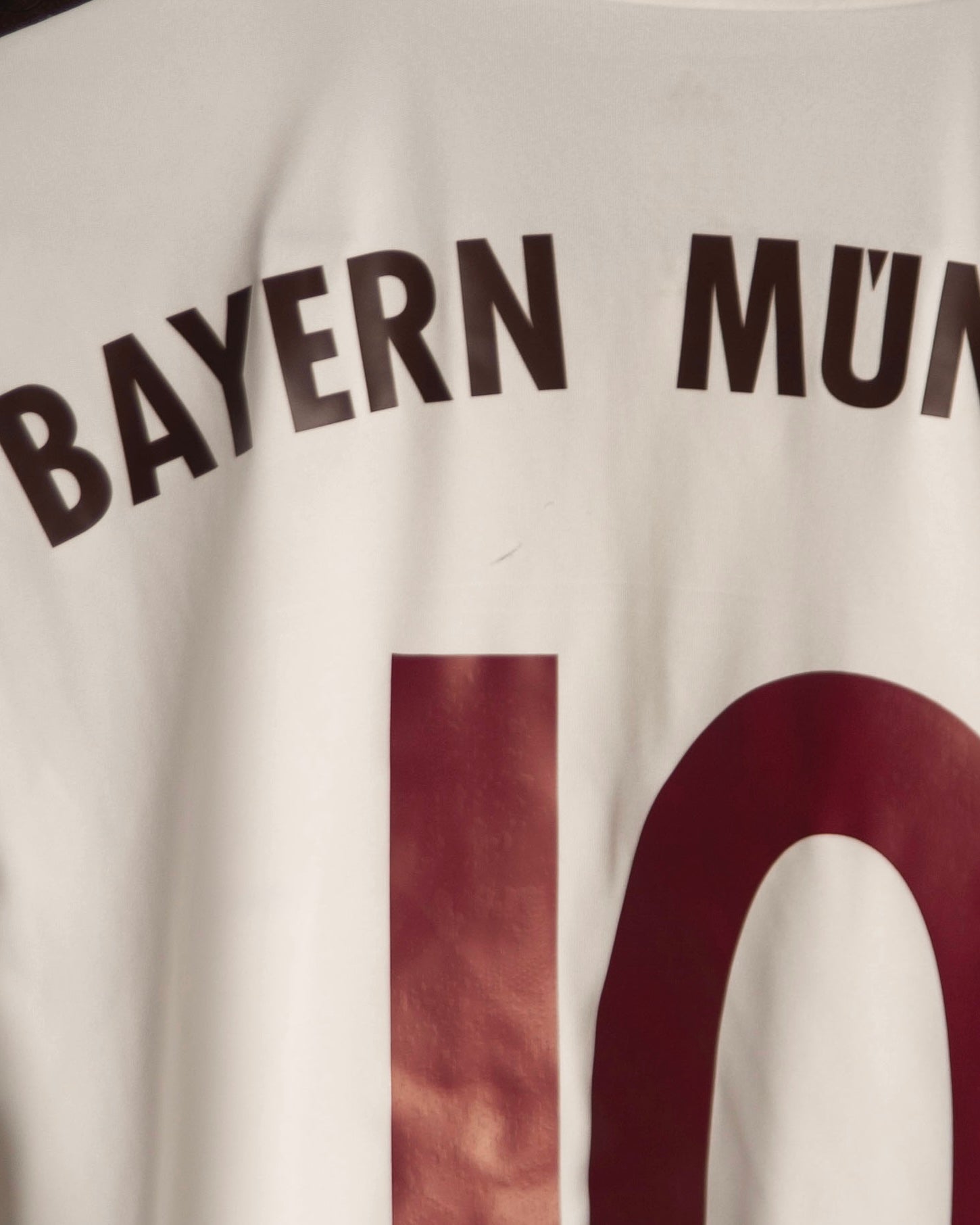 Adidas - Bayern Munchen 2013/14 Away Football Shirt 'ROBBEN'