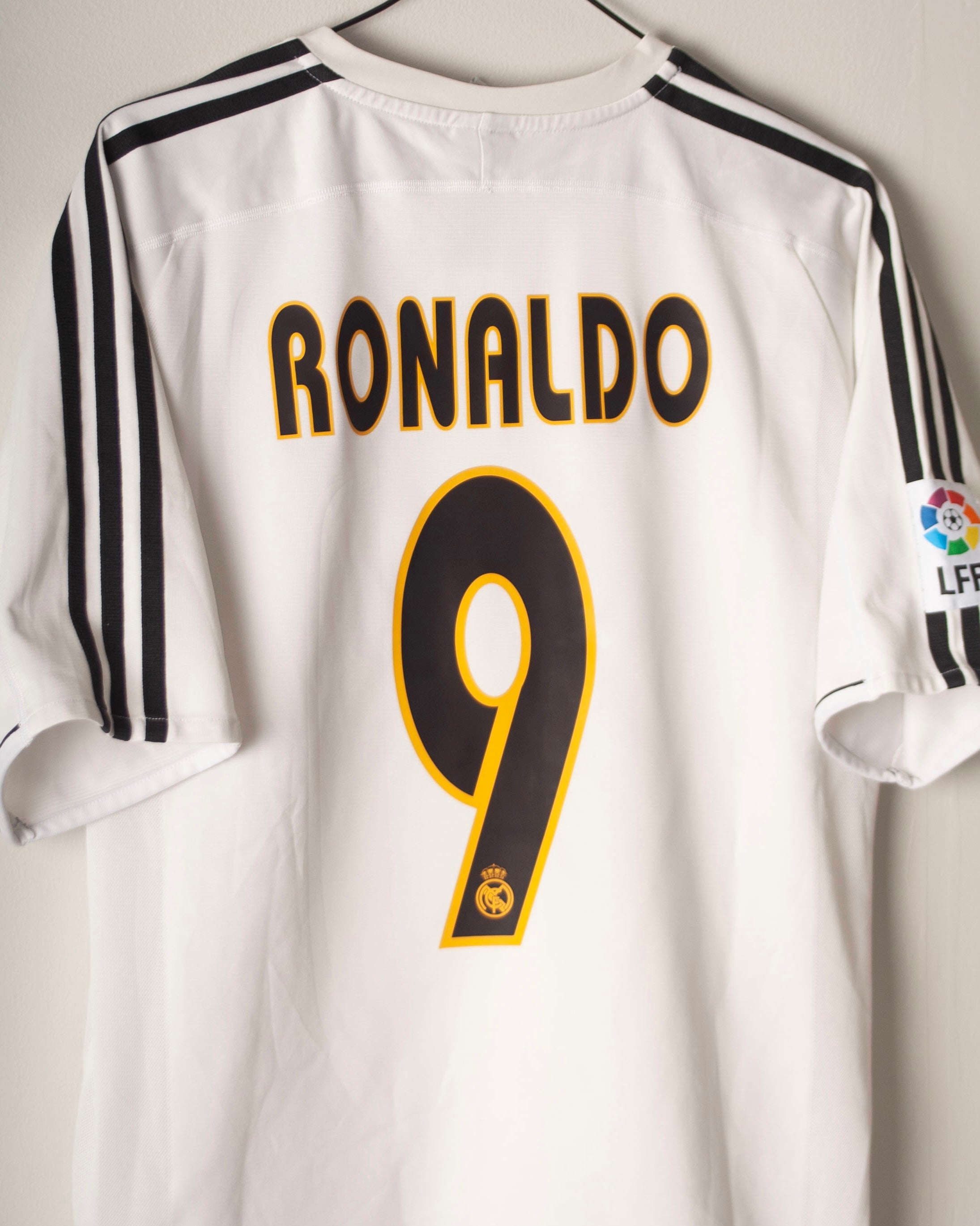 Adidas - Real Madrid 2003/04 Home Football Shirt 'RONALDO'