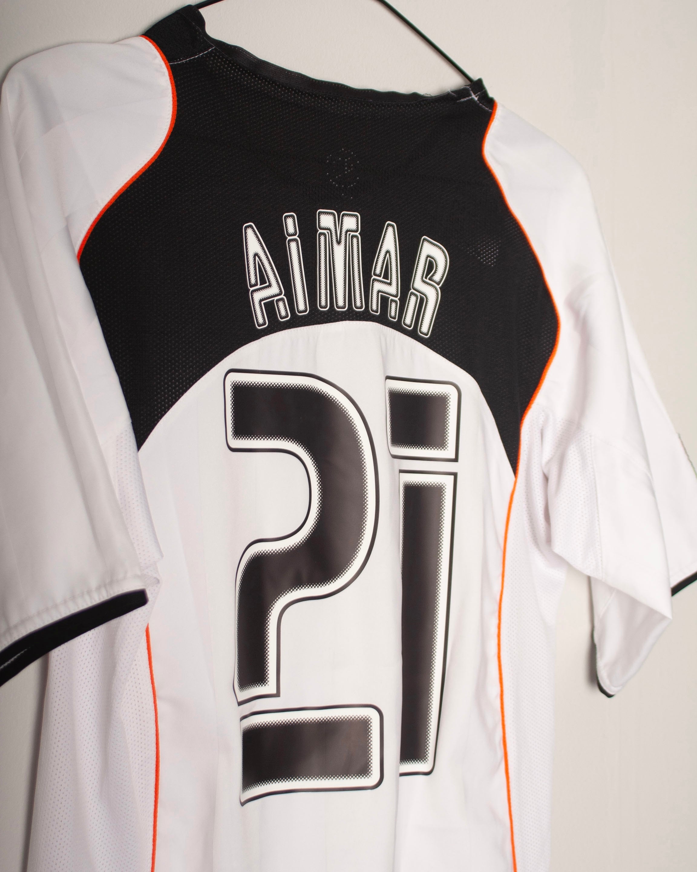 Nike - Valencia CF 2004/05 Home Football Shirt 'AIMAR'