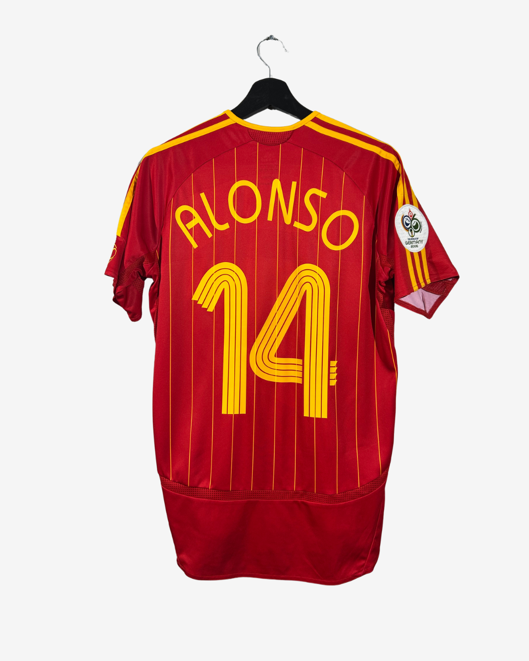 Adidas-Spain2006HomeFootballShirt_XABIALONSO