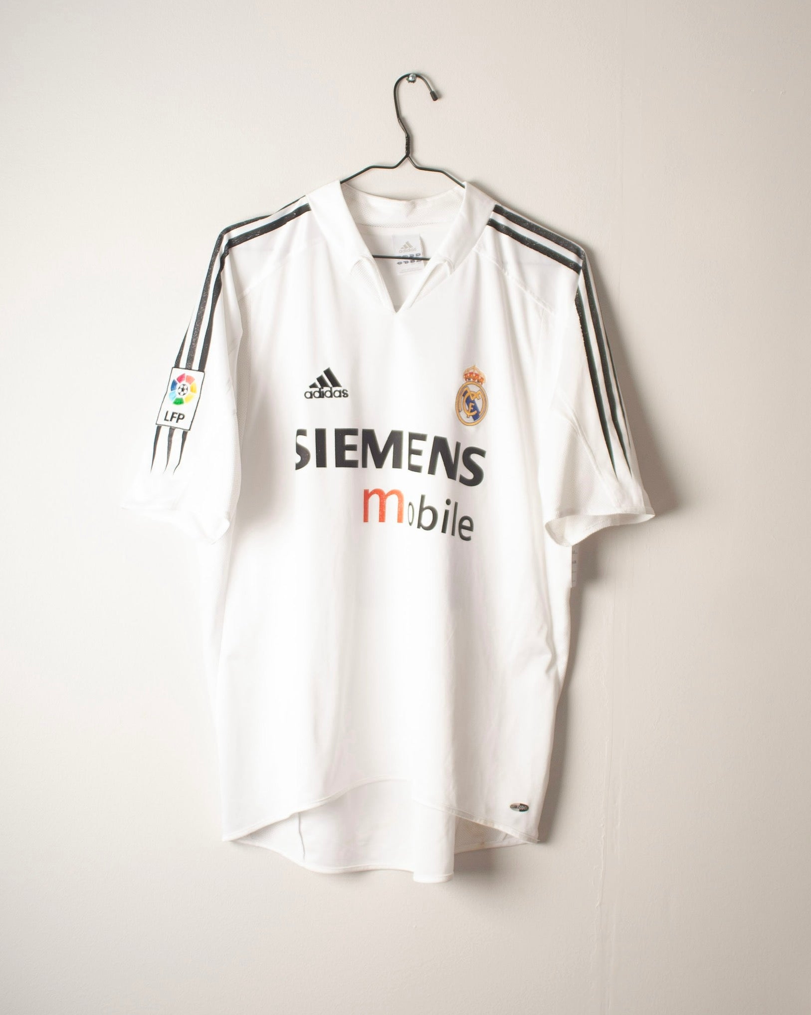 Adidas - Real Madrid 2004/05 Home Football Shirt 'BECKHAM'