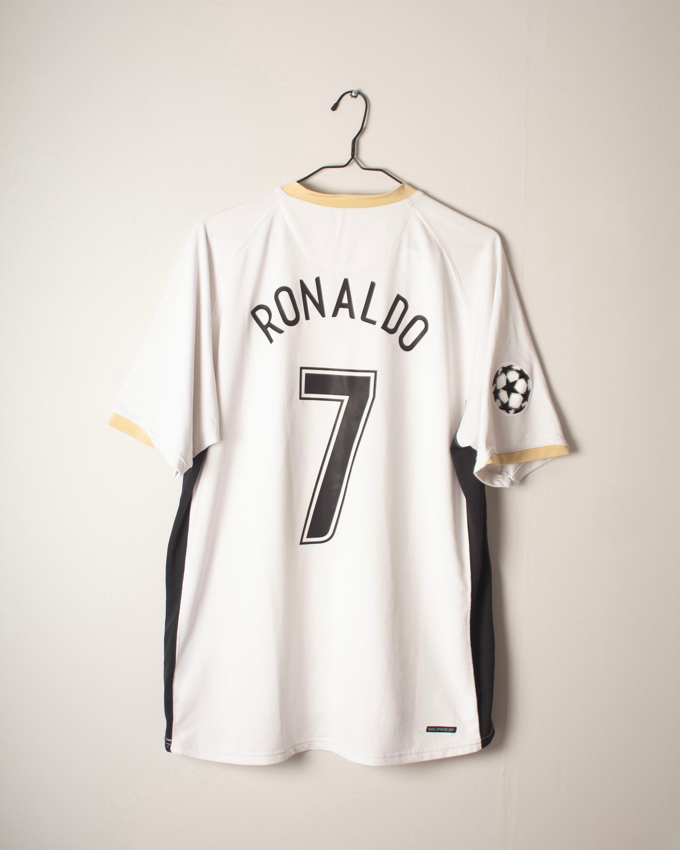 Nike - Manchester United 2006/07 Away Football Shirt 'RONALDO'