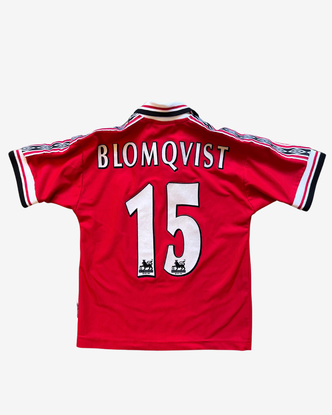 Umbro - Manchester United 1998/00 Home Football Shirt 'BLOMQVIST'