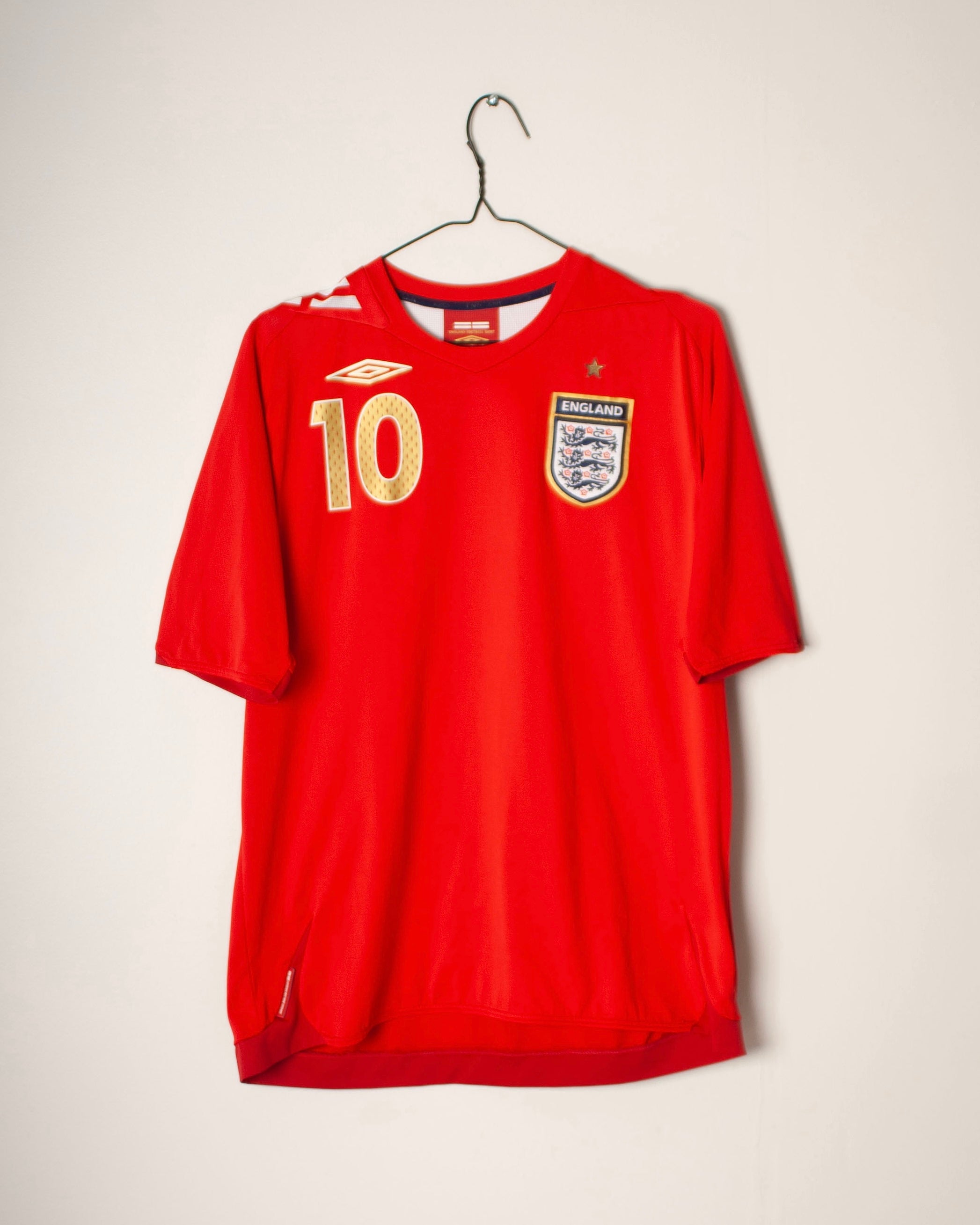 Umbro - England 2006 Away Football Shirt 'OWEN'
