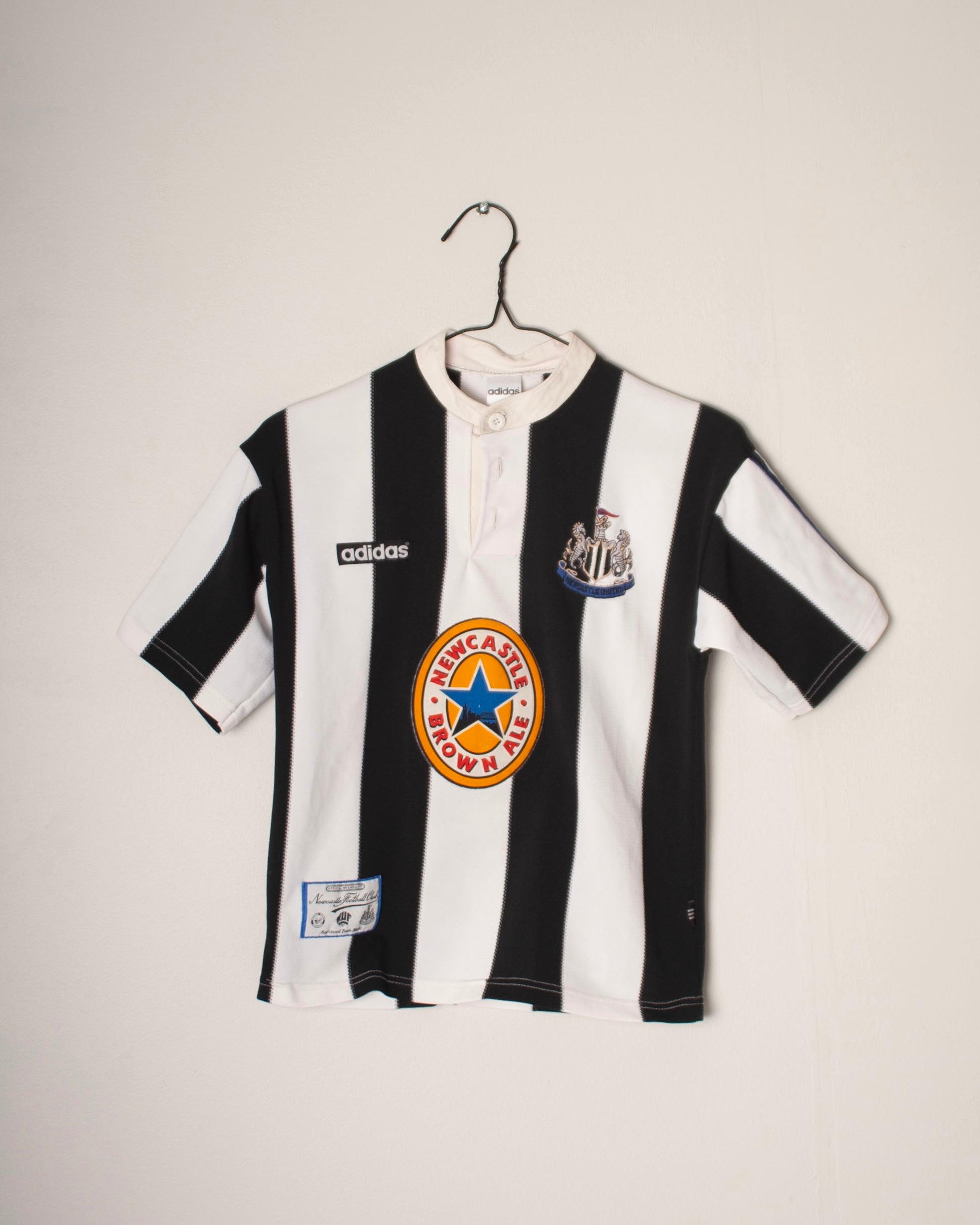 Adidas - Newcastle United 1995/97 Home Football Shirt