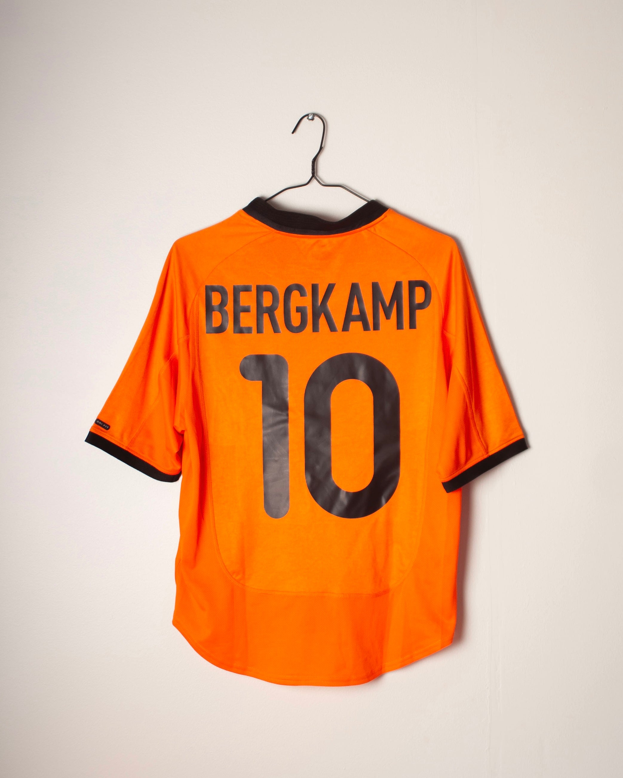 Nike - Netherlands 2000 Home Football Shirt 'BERGKAMP'