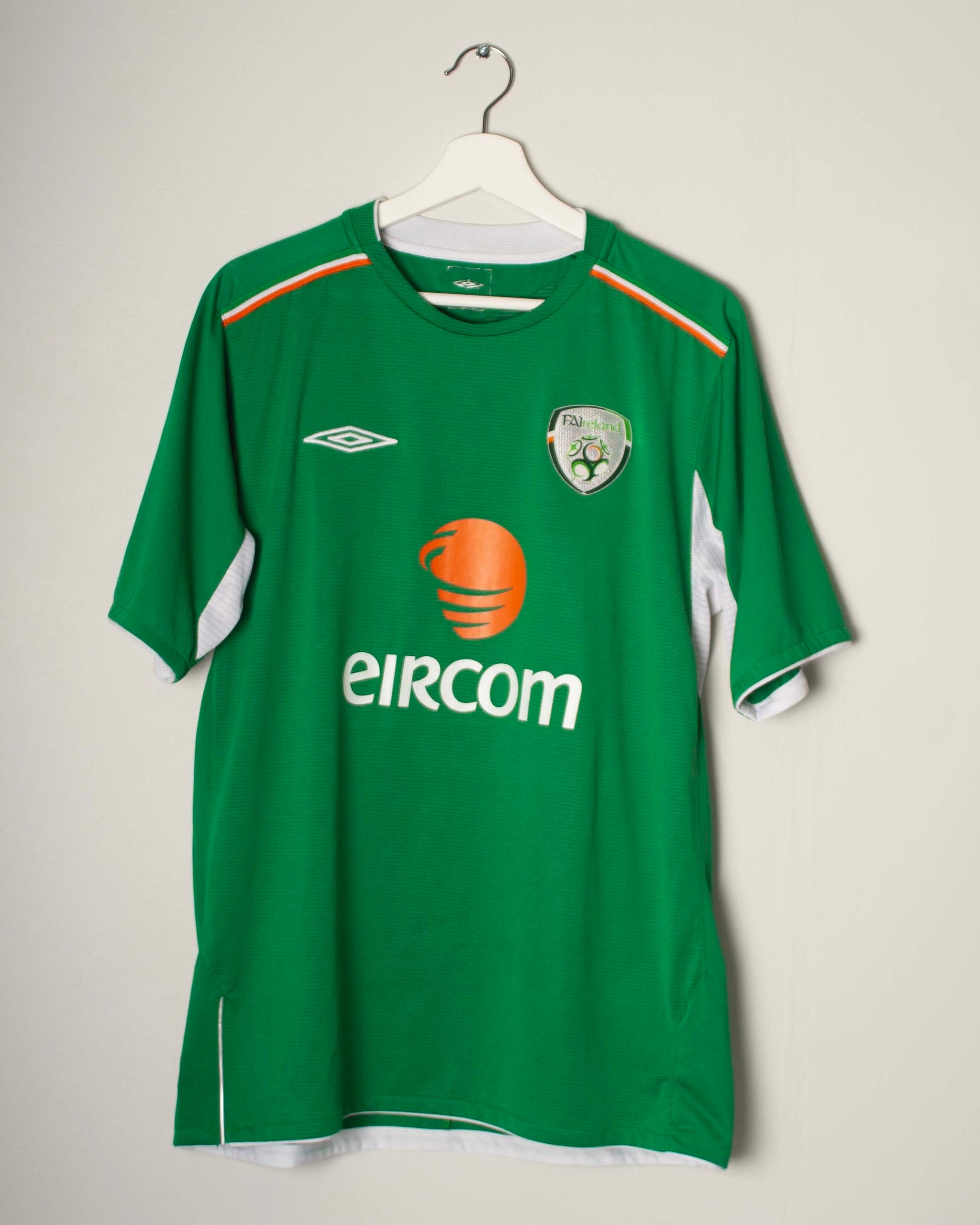 Umbro - Ireland 2004 Home Football Shirt 'KEANE'