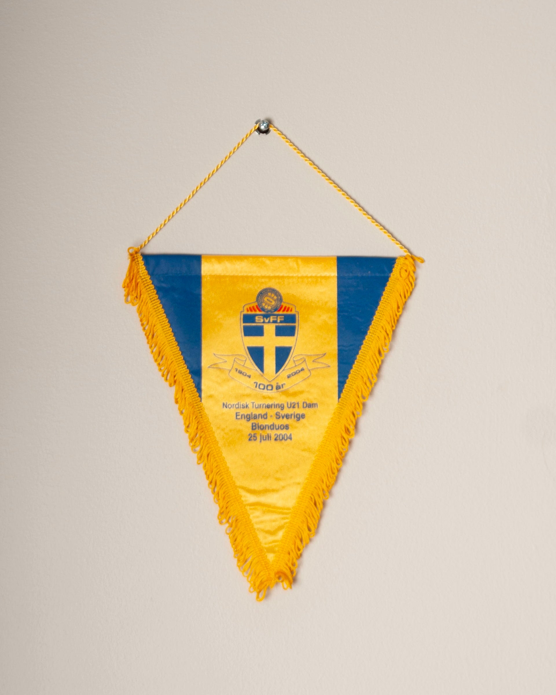 Football Pennant – England vs. Sweden (Women's U21 Nordic Cup, 25 July 2004)