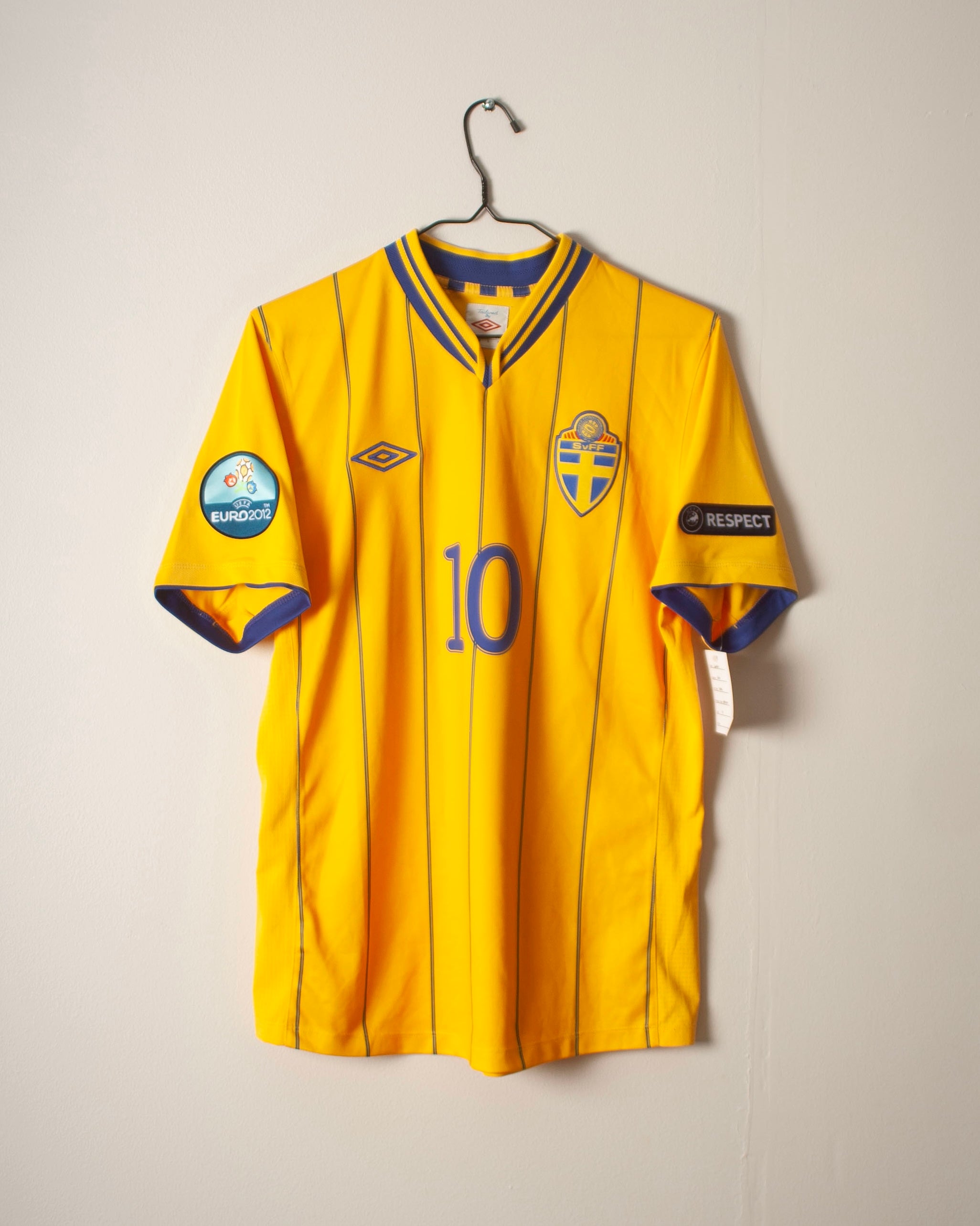 Umbro - Sweden 2012 Home Football Shirt 'IBRAHIMOVIC'