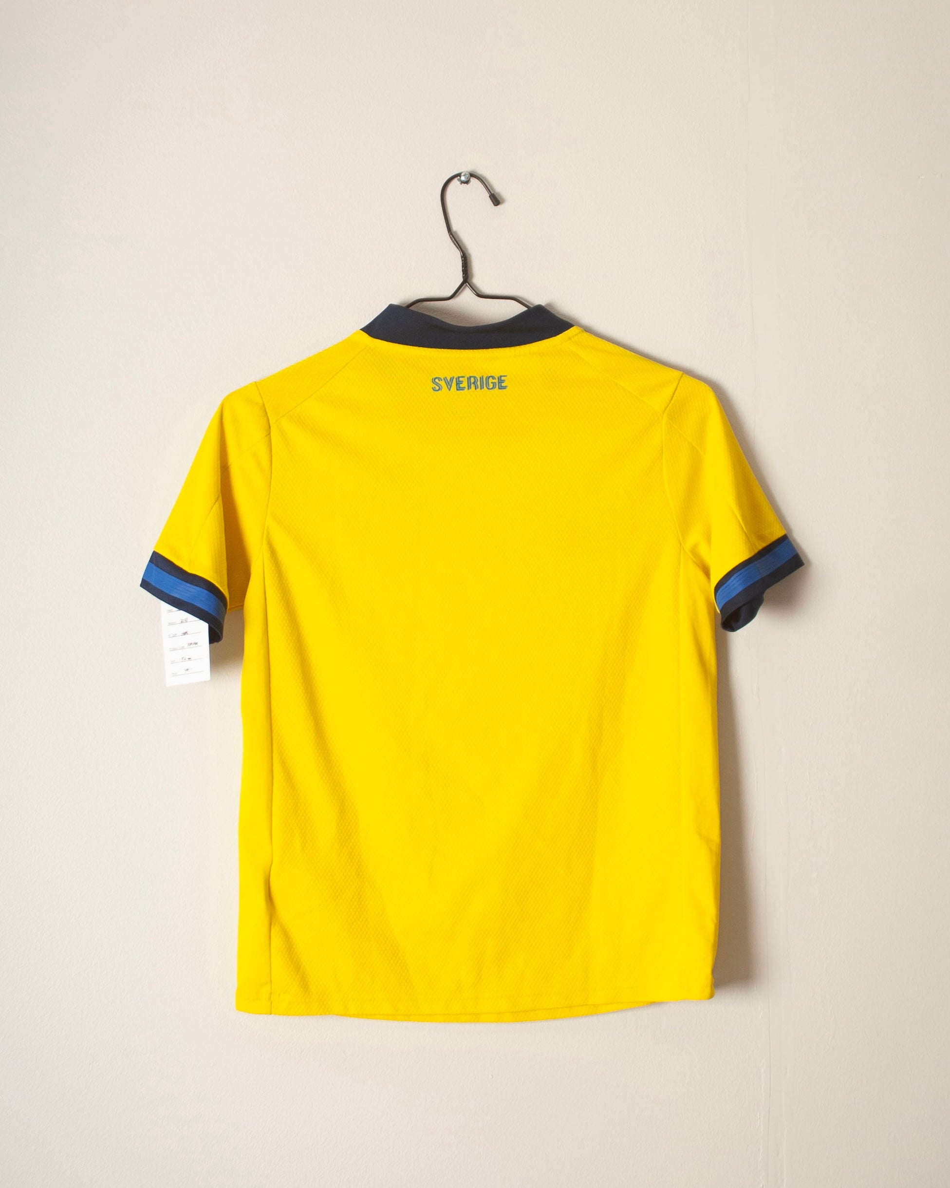Adidas - Sweden 2020 Home Football Shirt