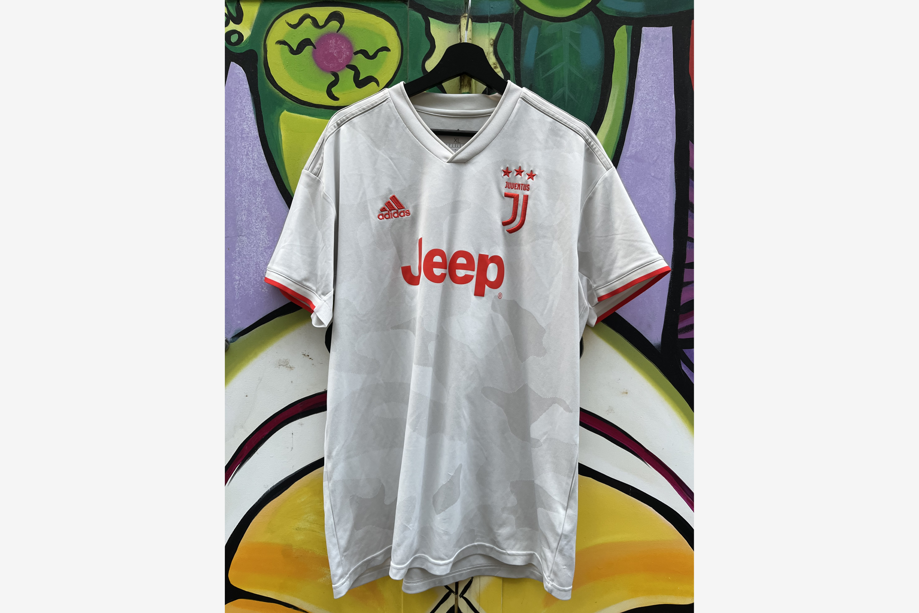 Adidas - Juventus 2019/20 Away Football Shirt